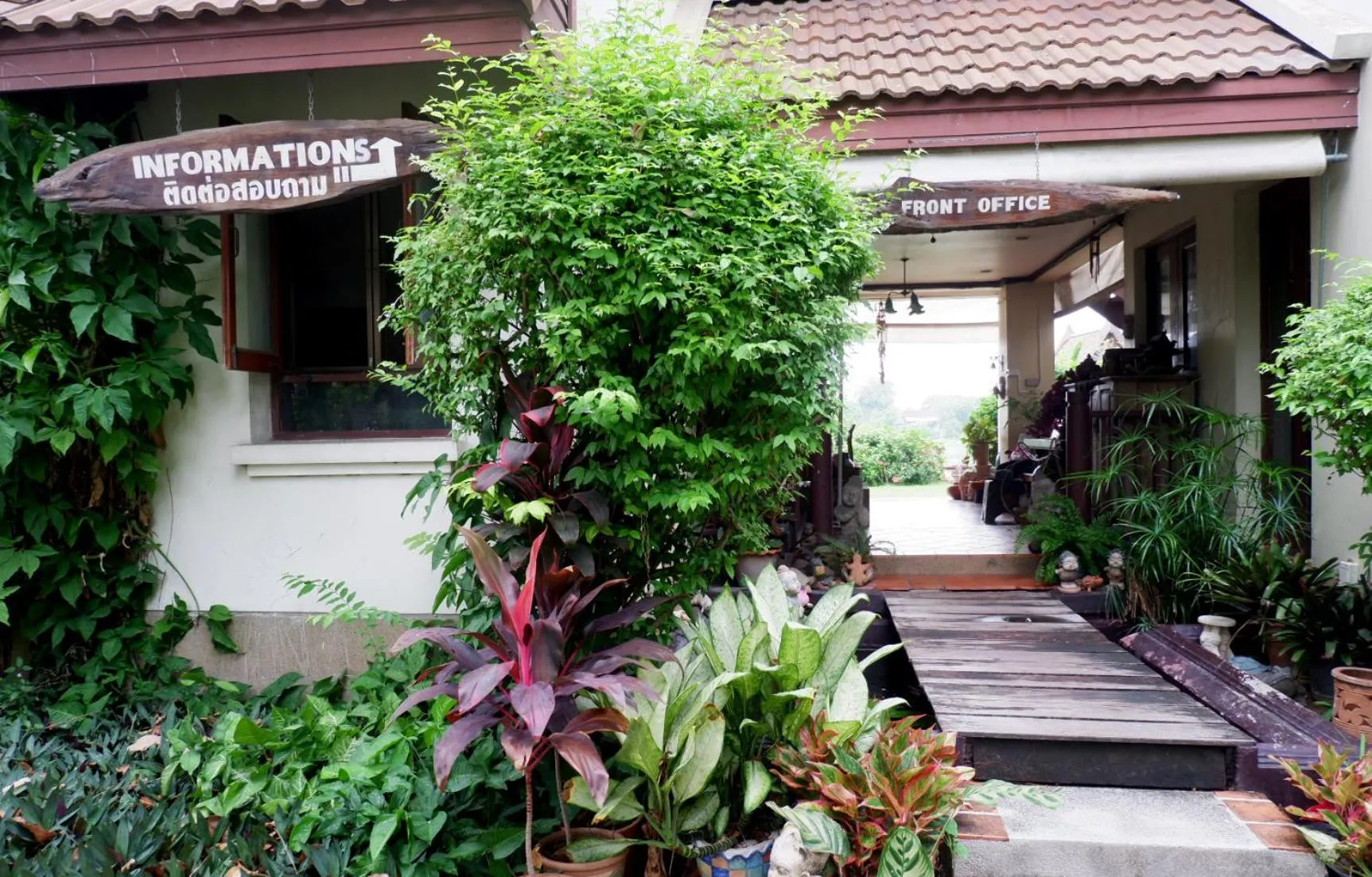 Ayutthaya Garden River Home