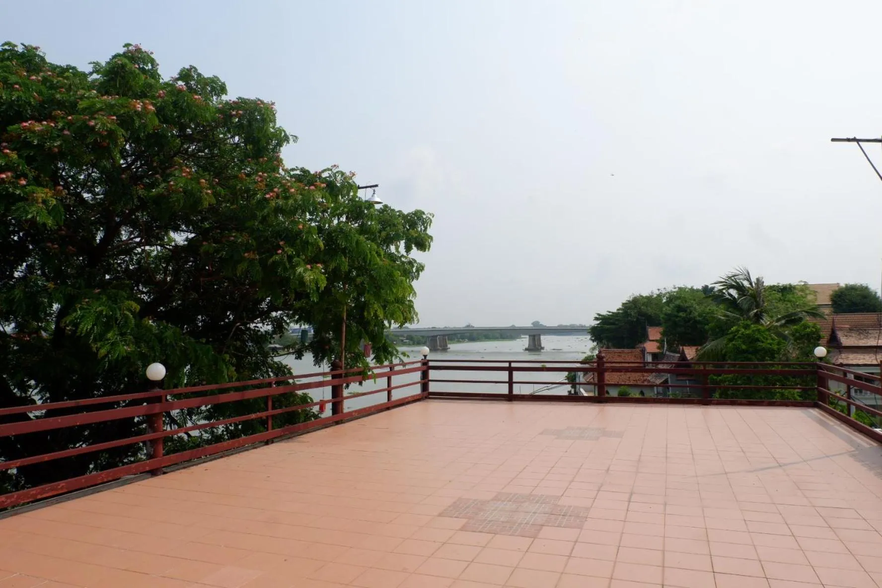 Ayutthaya Garden River Home