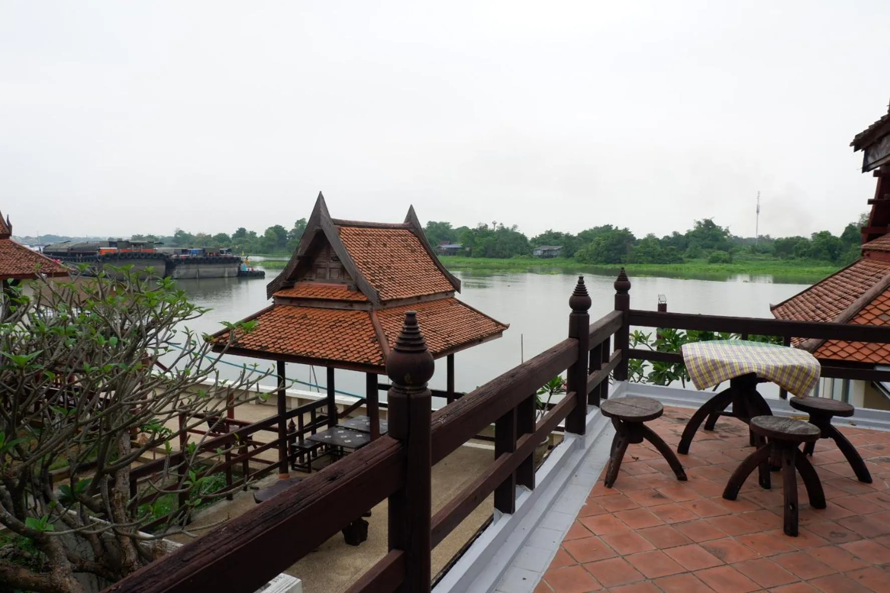 Ayutthaya Garden River Home
