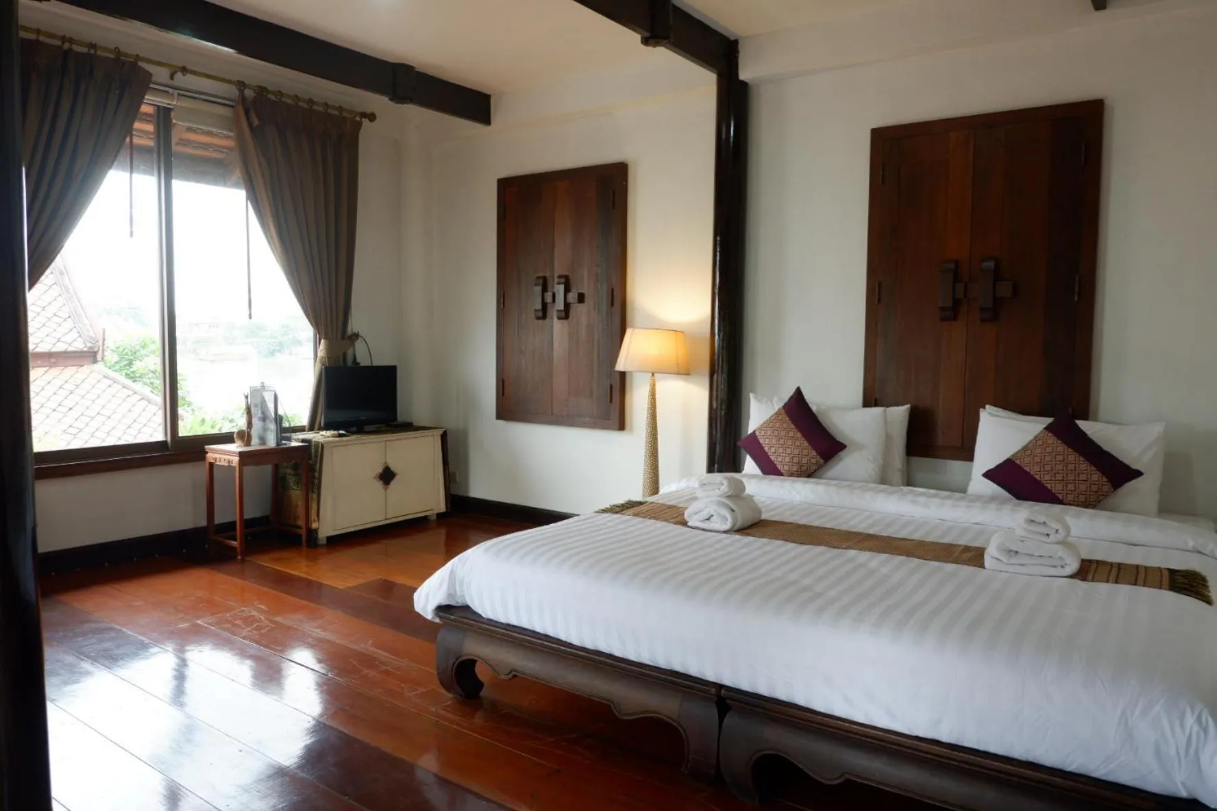 Bed in Ayutthaya Garden River Home