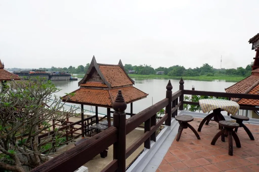 Garden in Ayutthaya Garden River Home