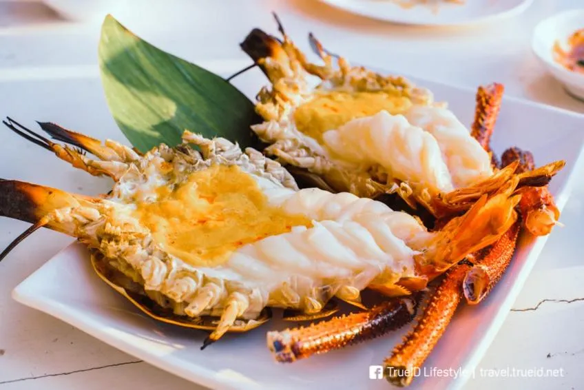 Food and drinks in Ayutthaya Garden River Home