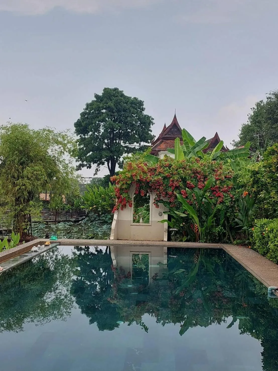 Ayutthaya Garden River Home