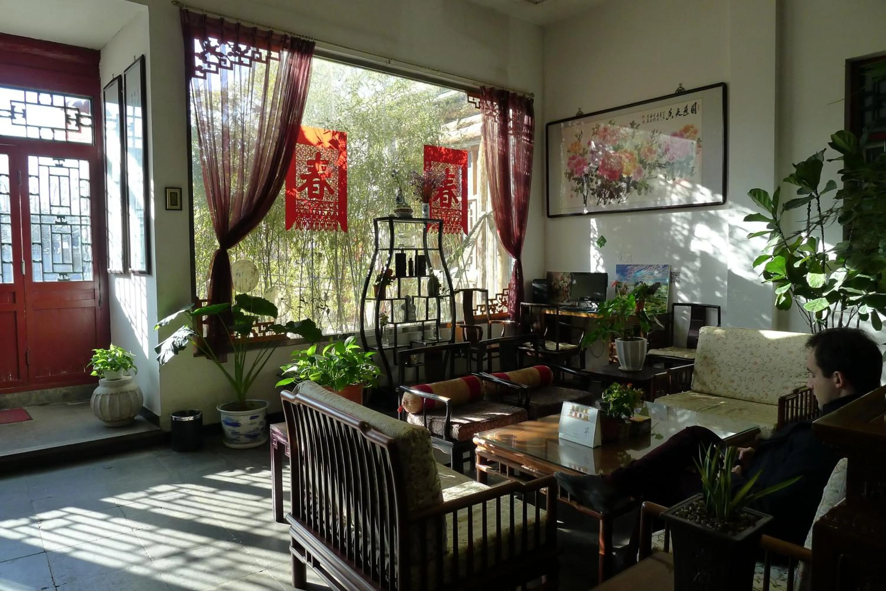 Day, Restaurant/Places to Eat in Ming Courtyard