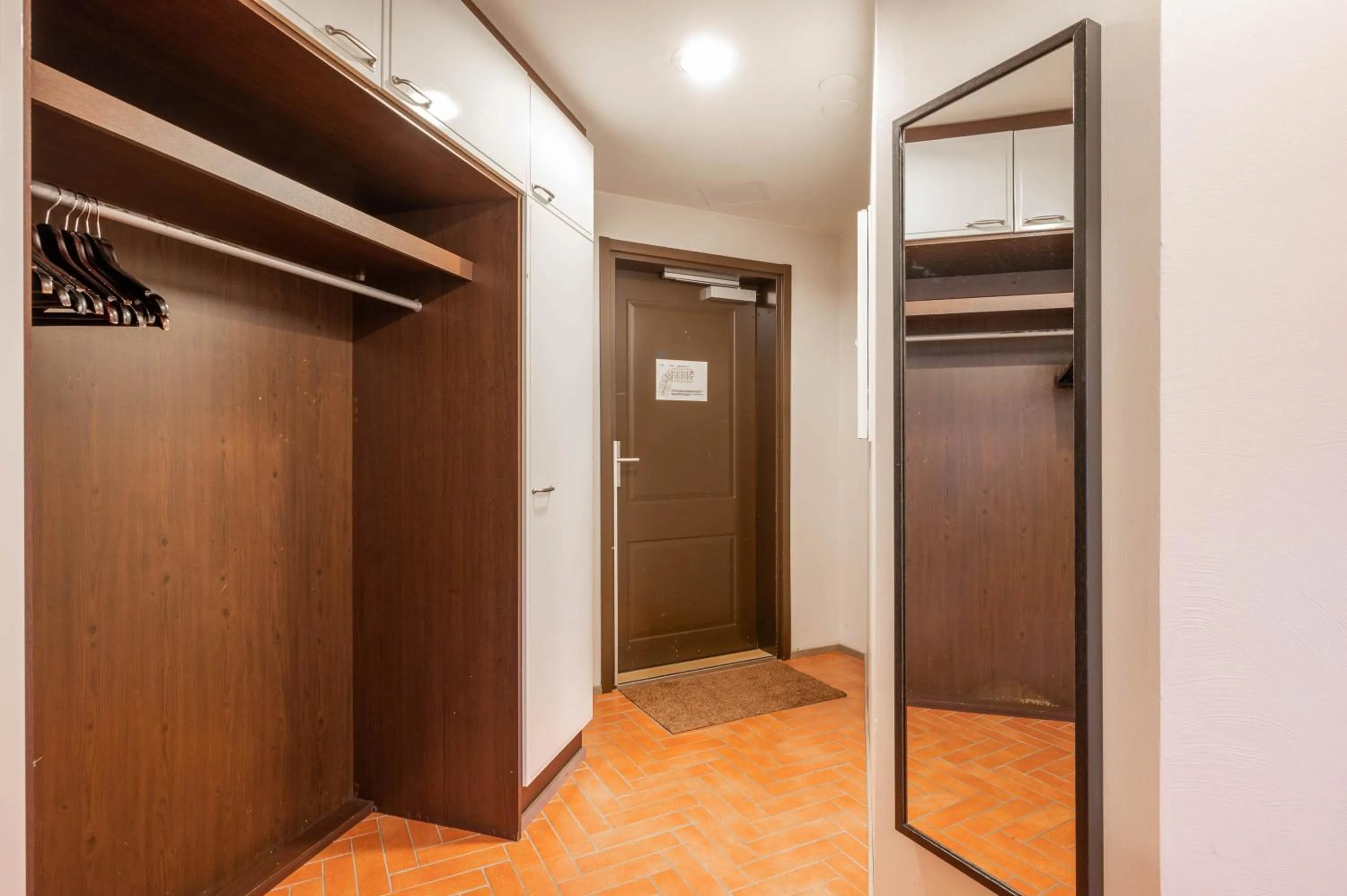 Decorative detail in Ski-Inn RukaVillage