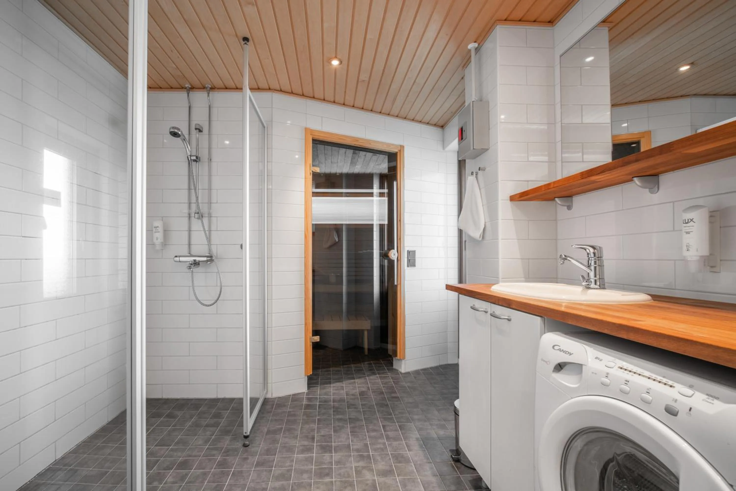 Bathroom in Ski-Inn RukaVillage