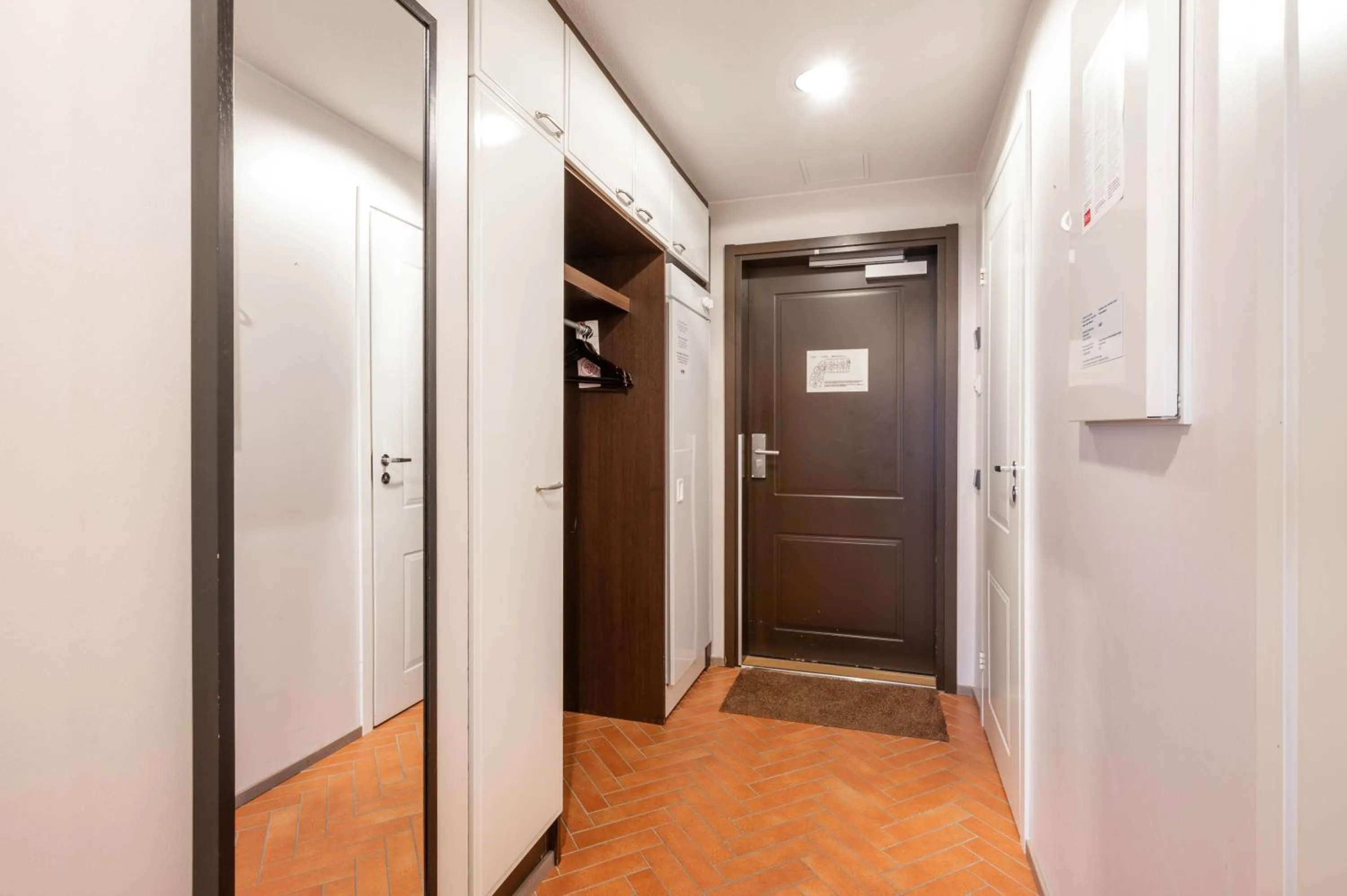 Decorative detail in Ski-Inn RukaVillage