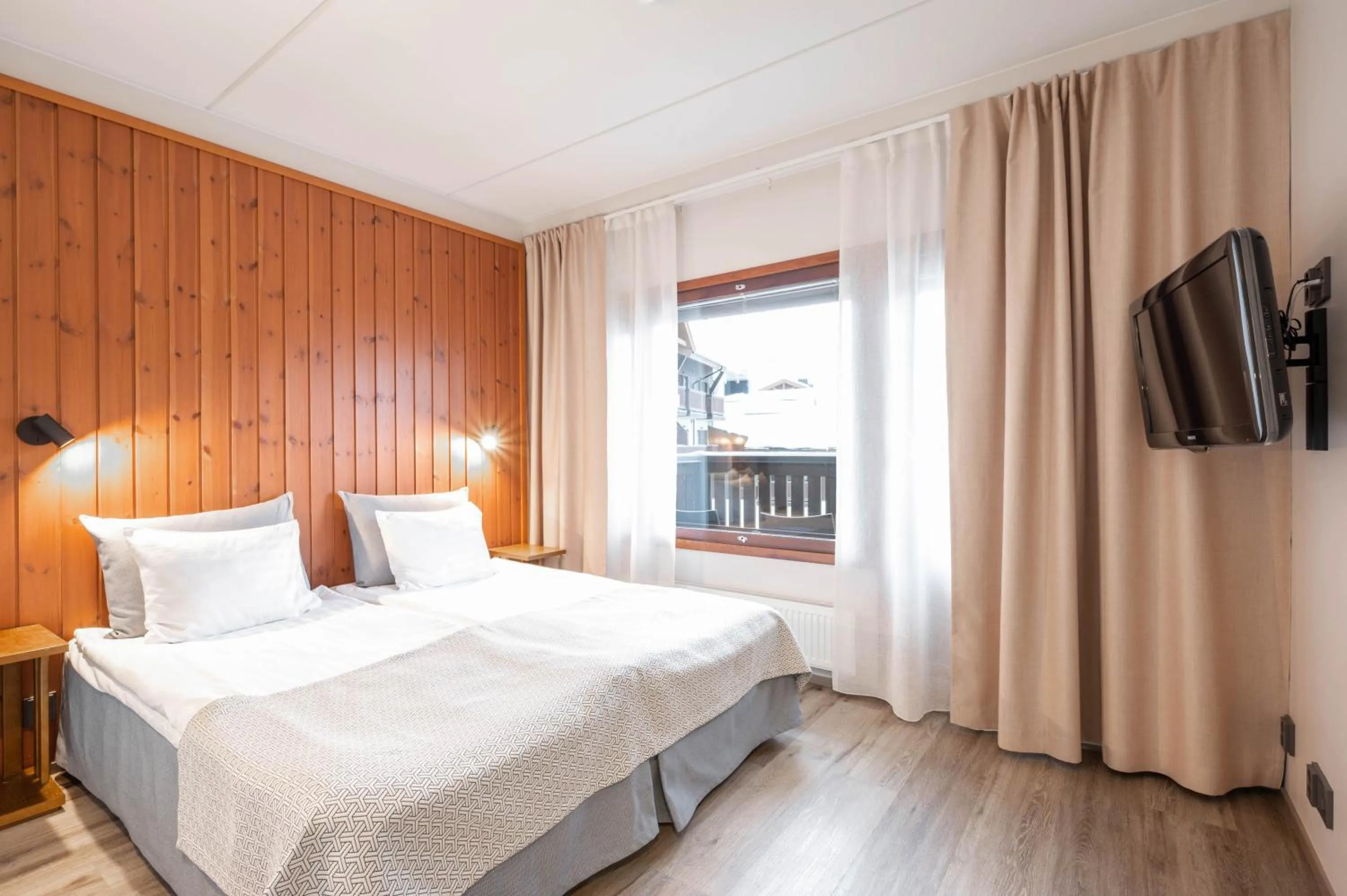 Decorative detail, Bed in Ski-Inn RukaVillage