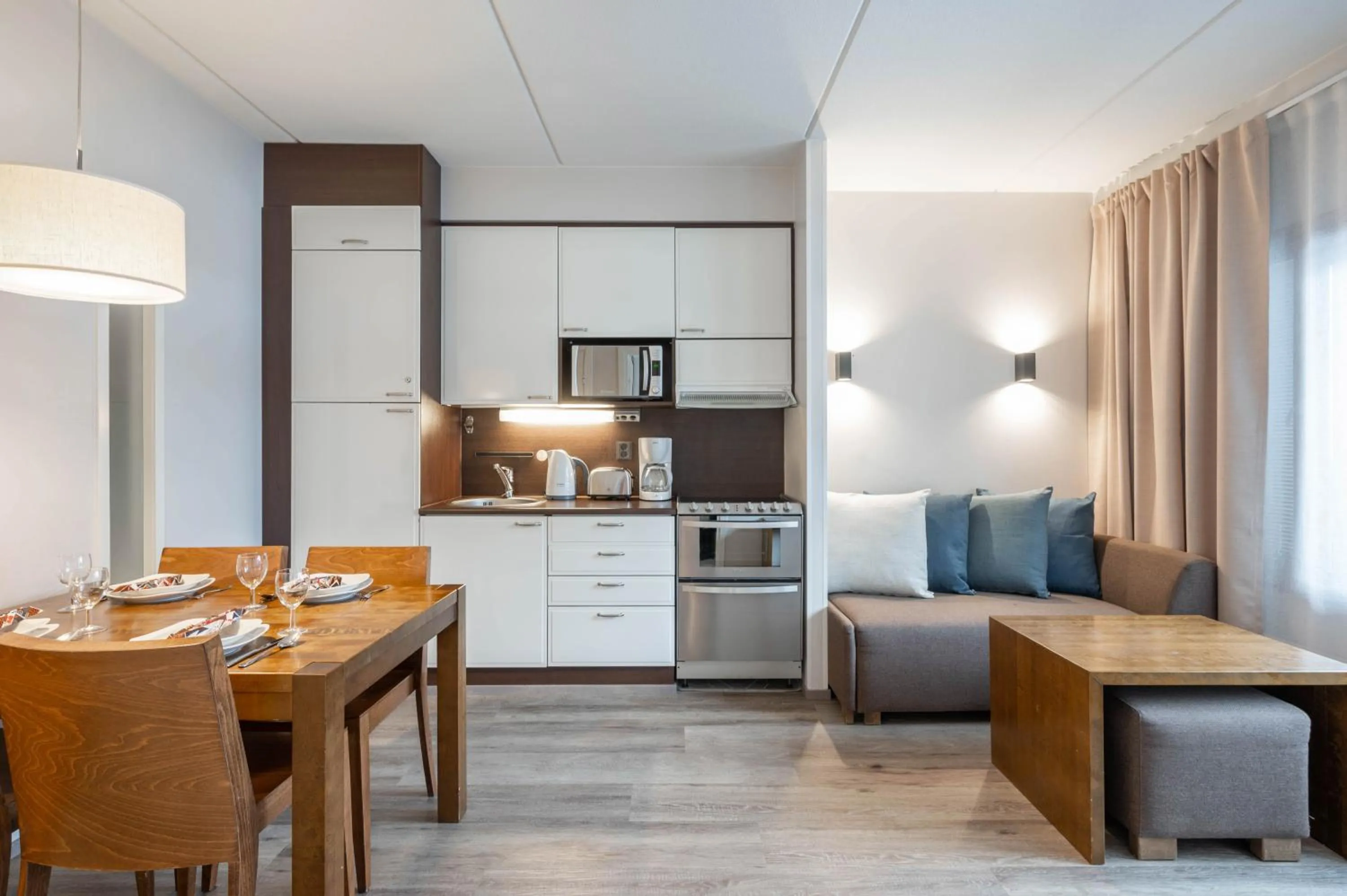 Seating area in Ski-Inn RukaVillage