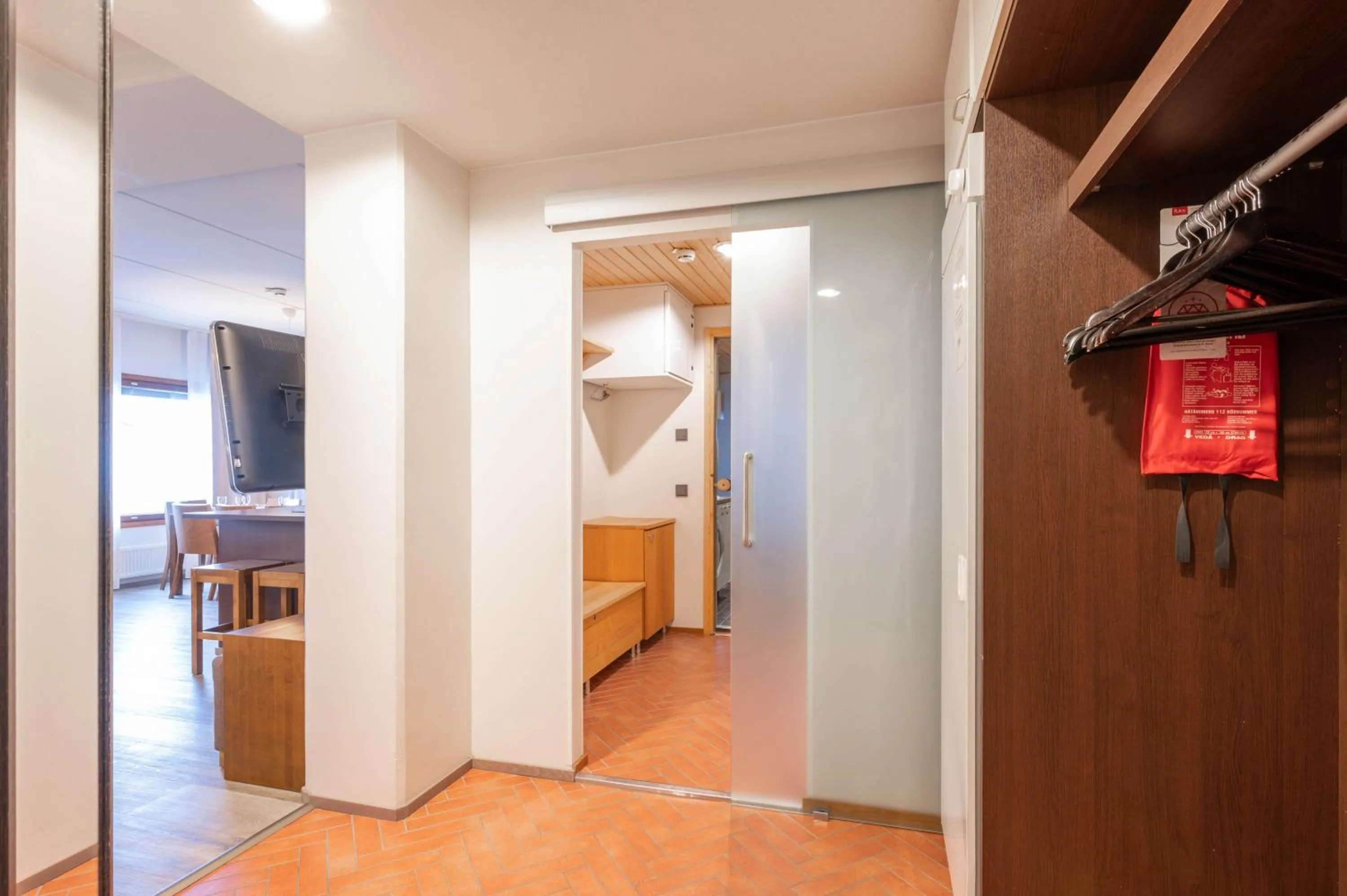 Decorative detail in Ski-Inn RukaVillage