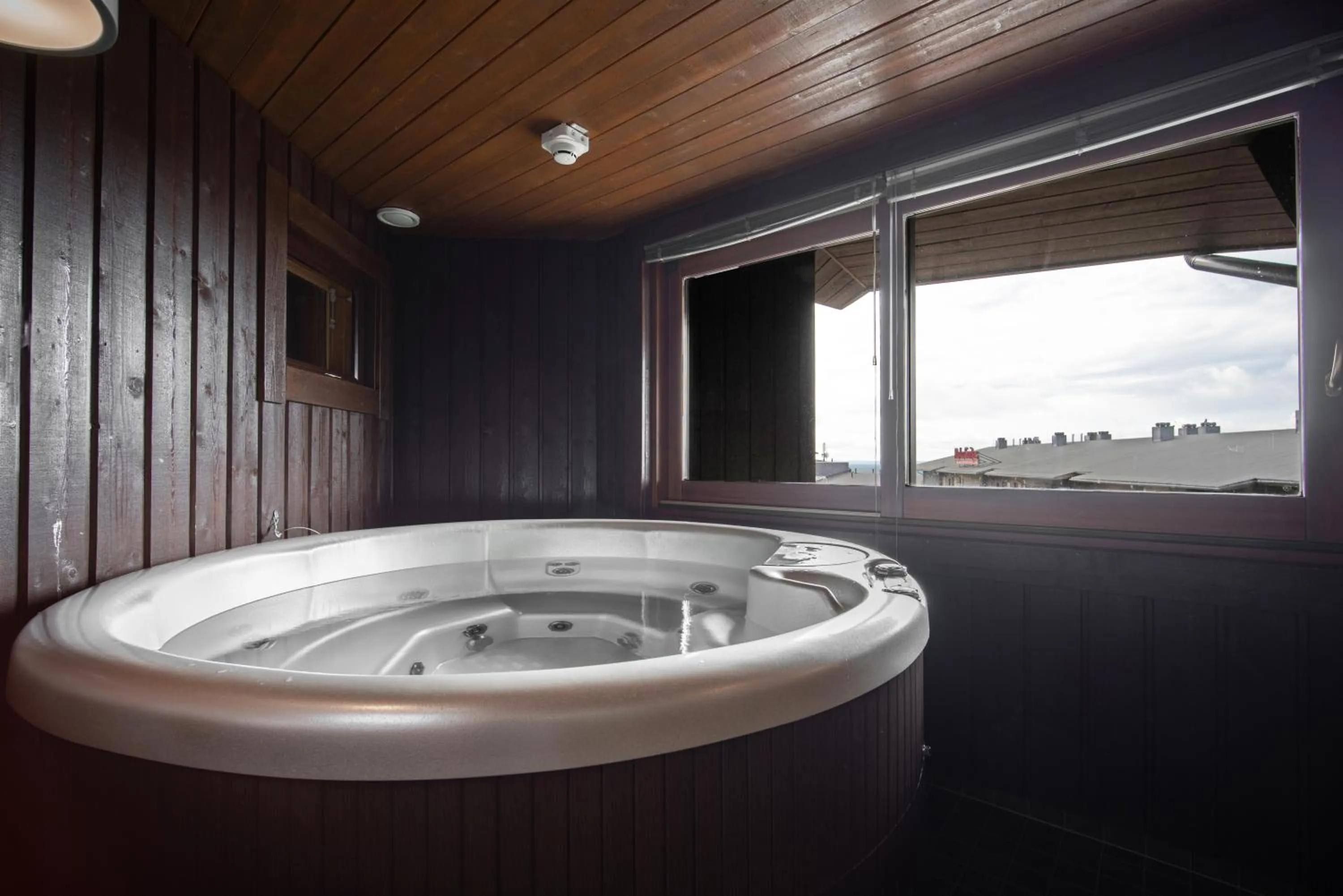 Hot Tub in Ski-Inn RukaVillage