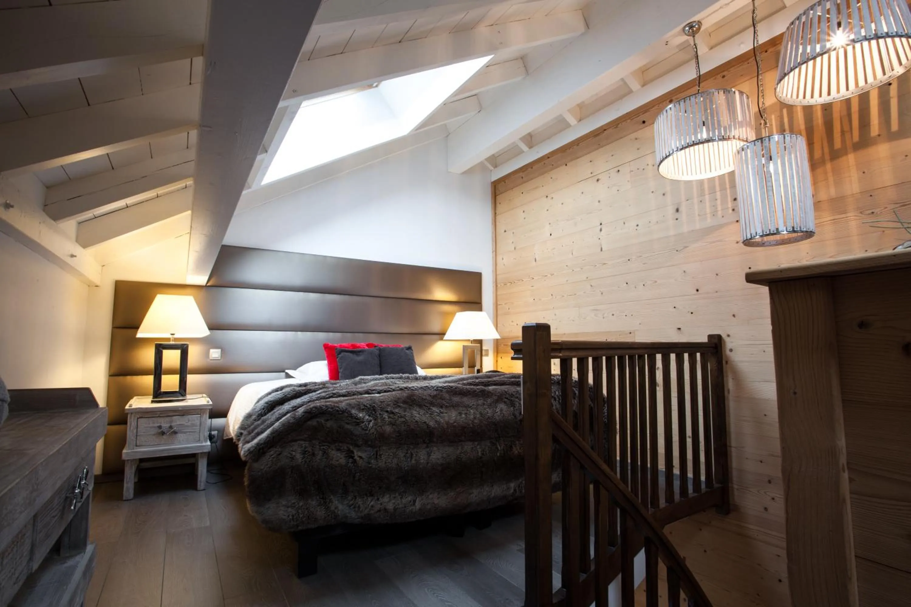 Photo of the whole room, Bed in Auberge De Maison Rouge