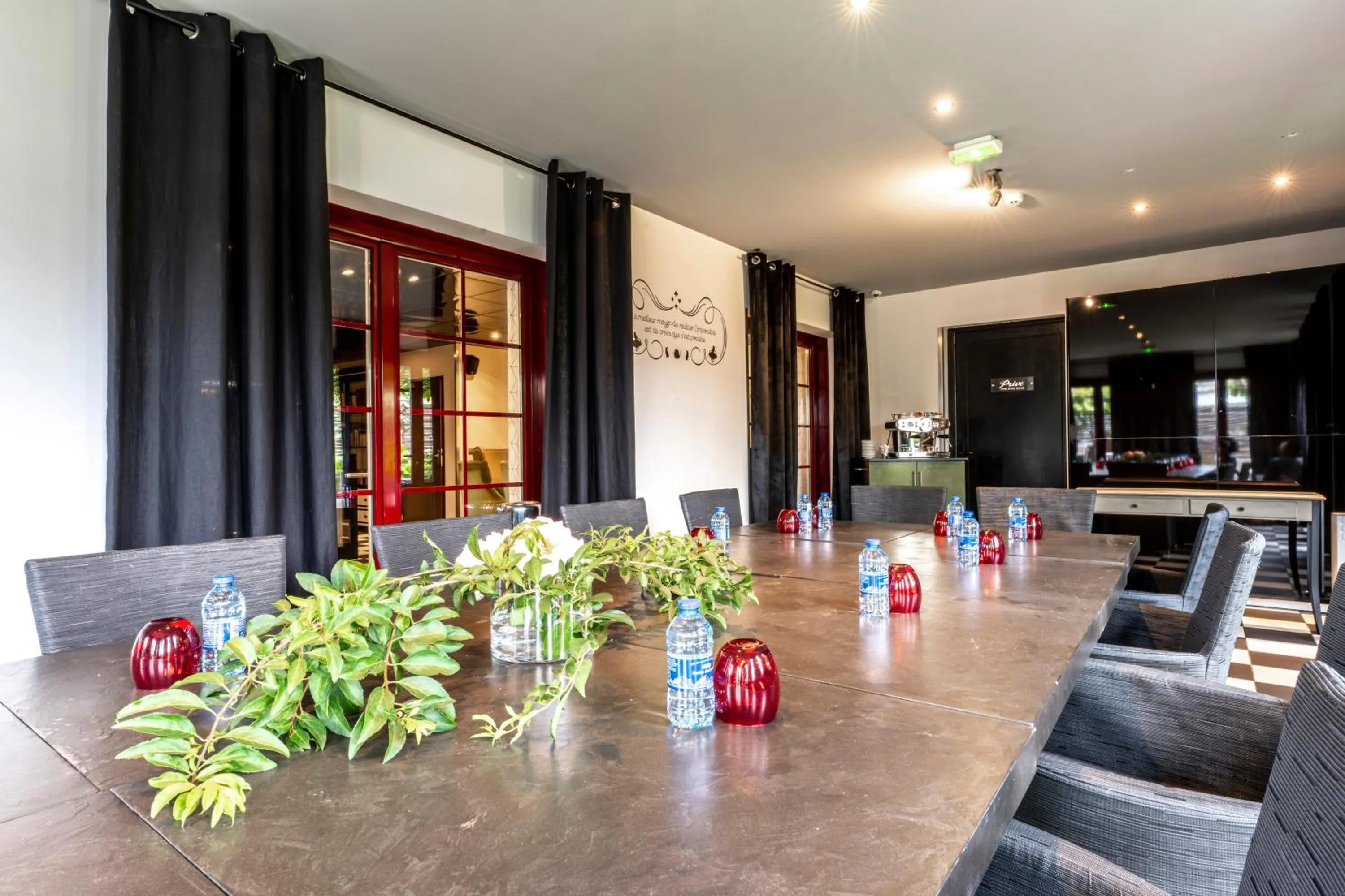 Property building in Auberge De Maison Rouge