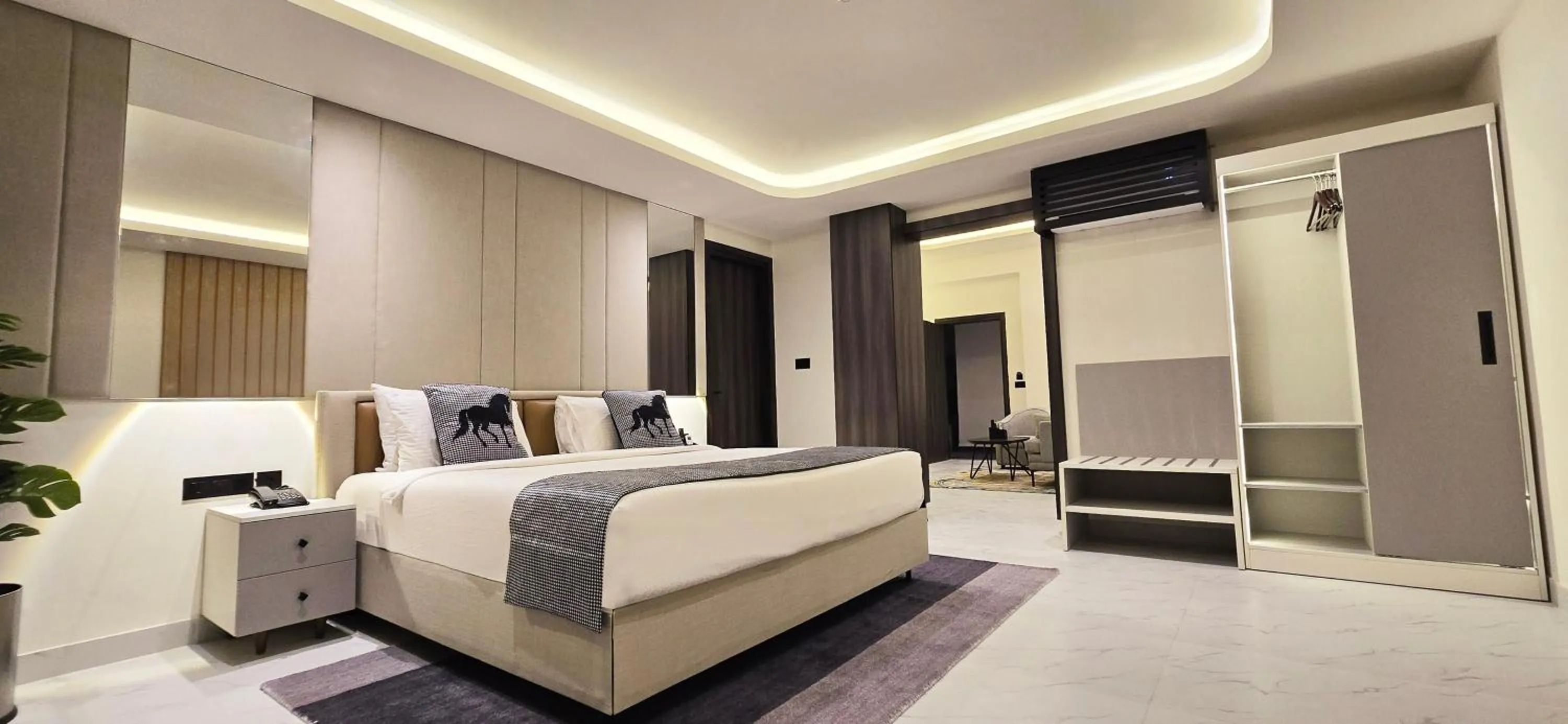 Bed in Pink Pearl Hotel By Chokhi Dhani