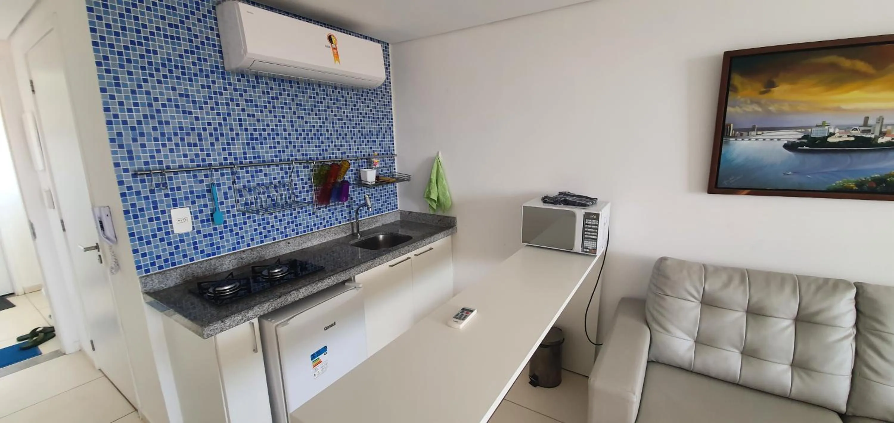 Kitchen or kitchenette in Laguna Beach Flat - LUXO