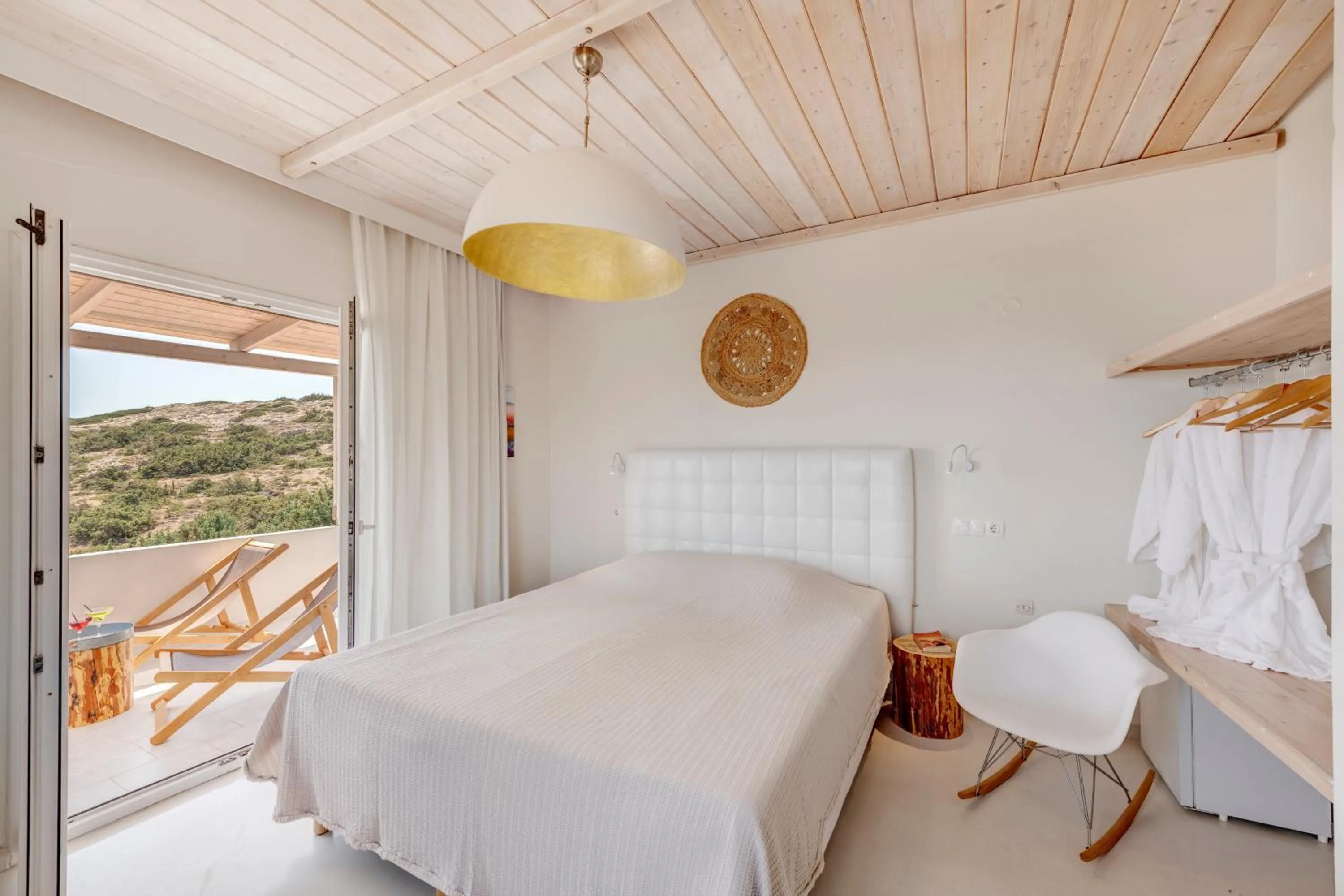 Photo of the whole room, Bed in Faros Resort