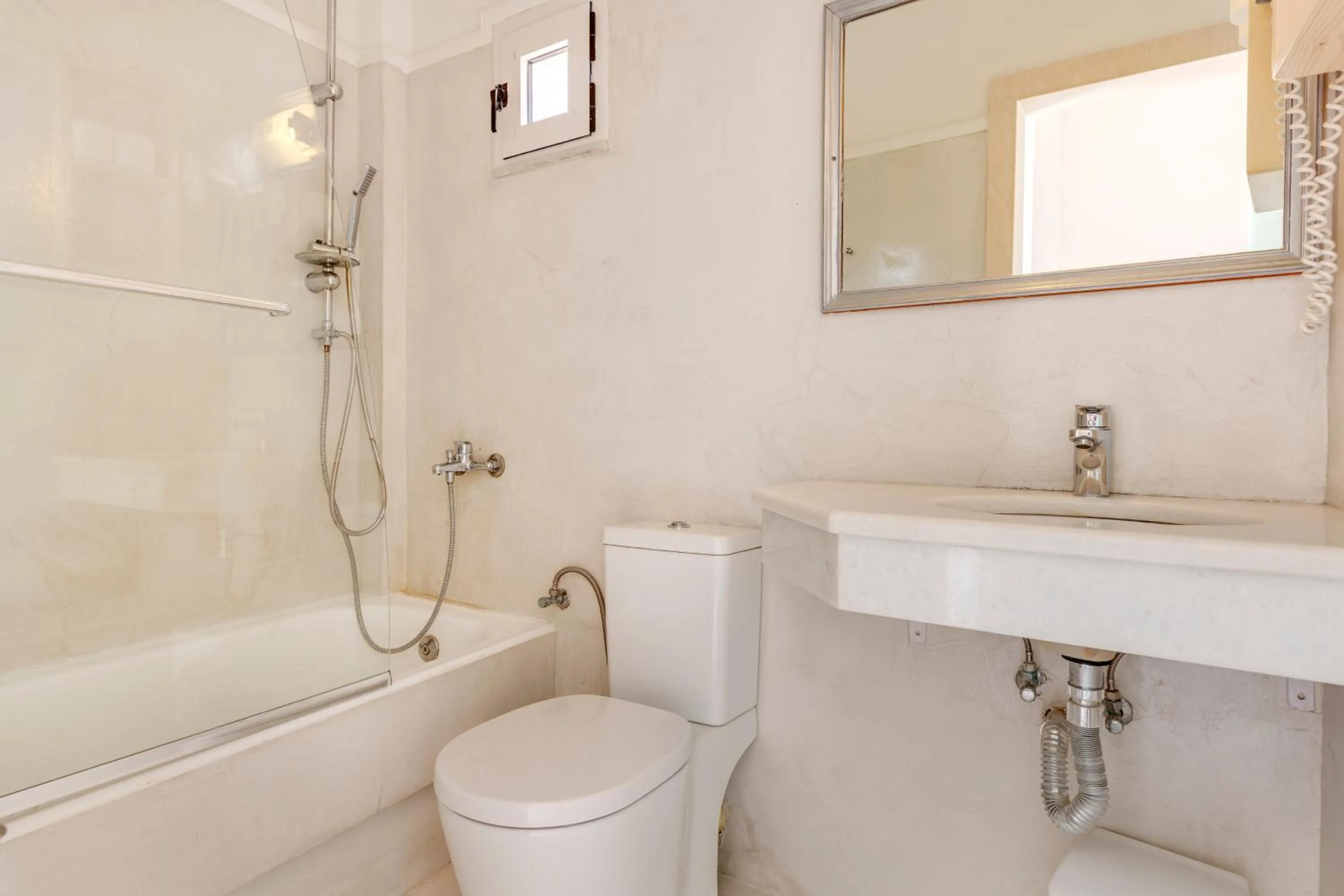 Bathroom in Faros Resort