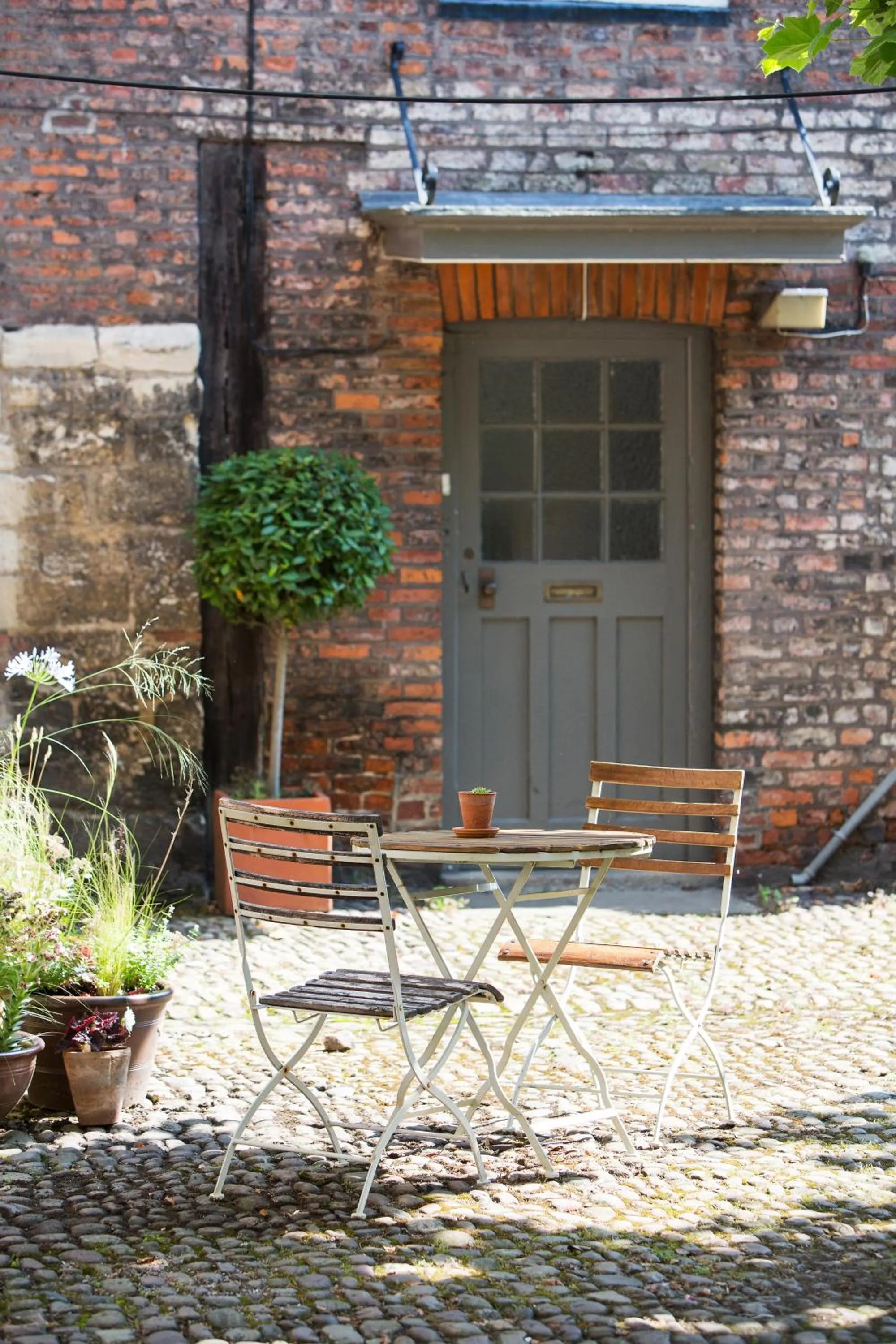 Facade/entrance in Grays Court Hotel