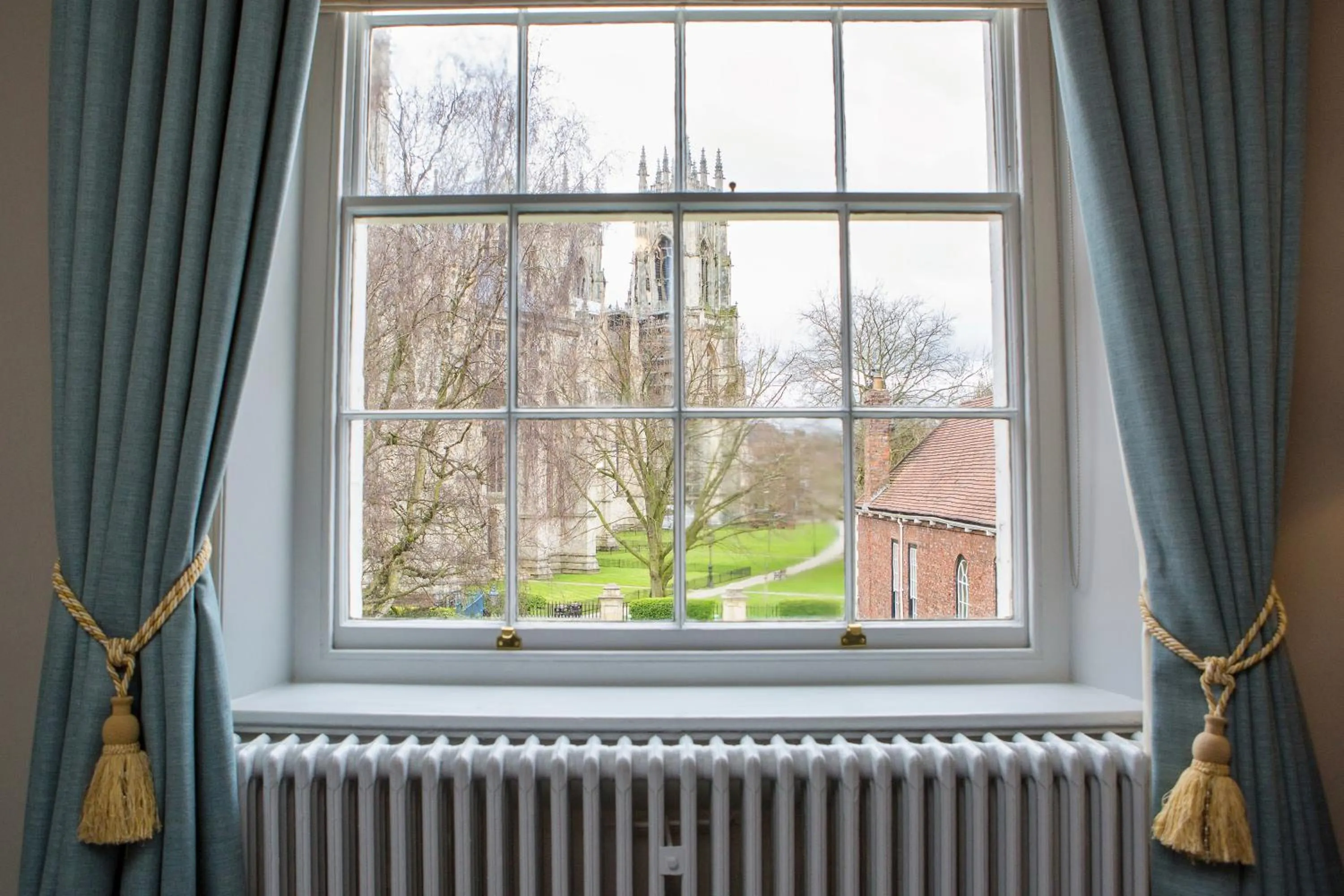 Garden view in Grays Court Hotel