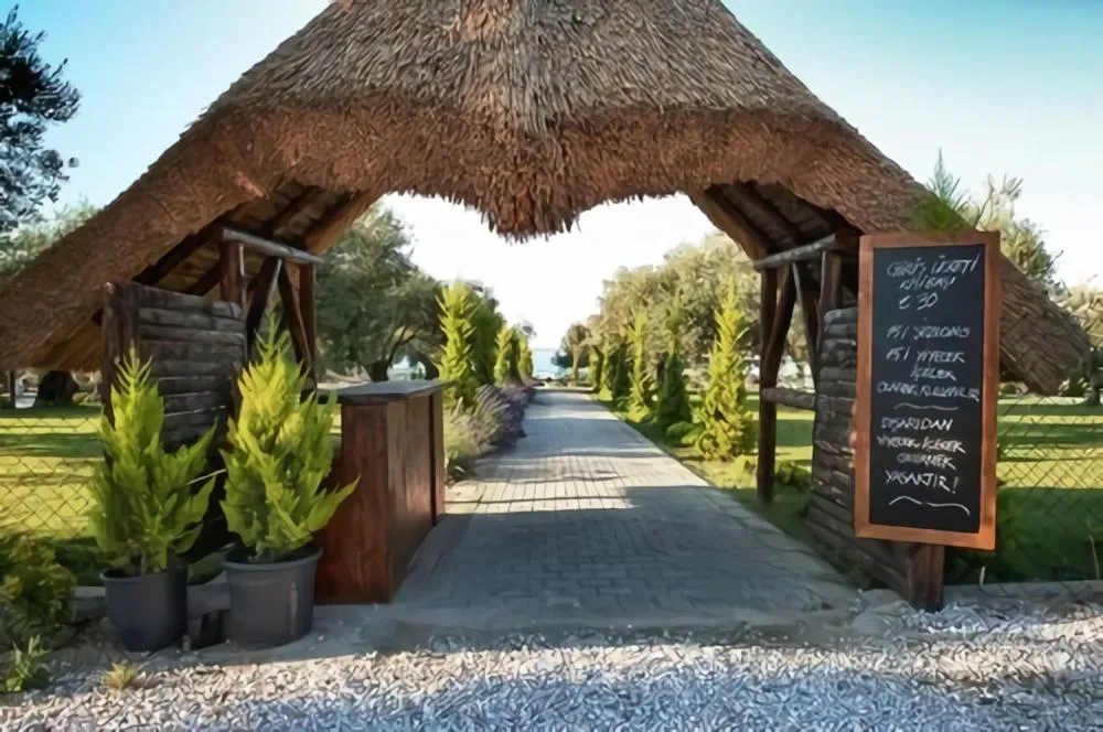 Beach in Manici Kasri