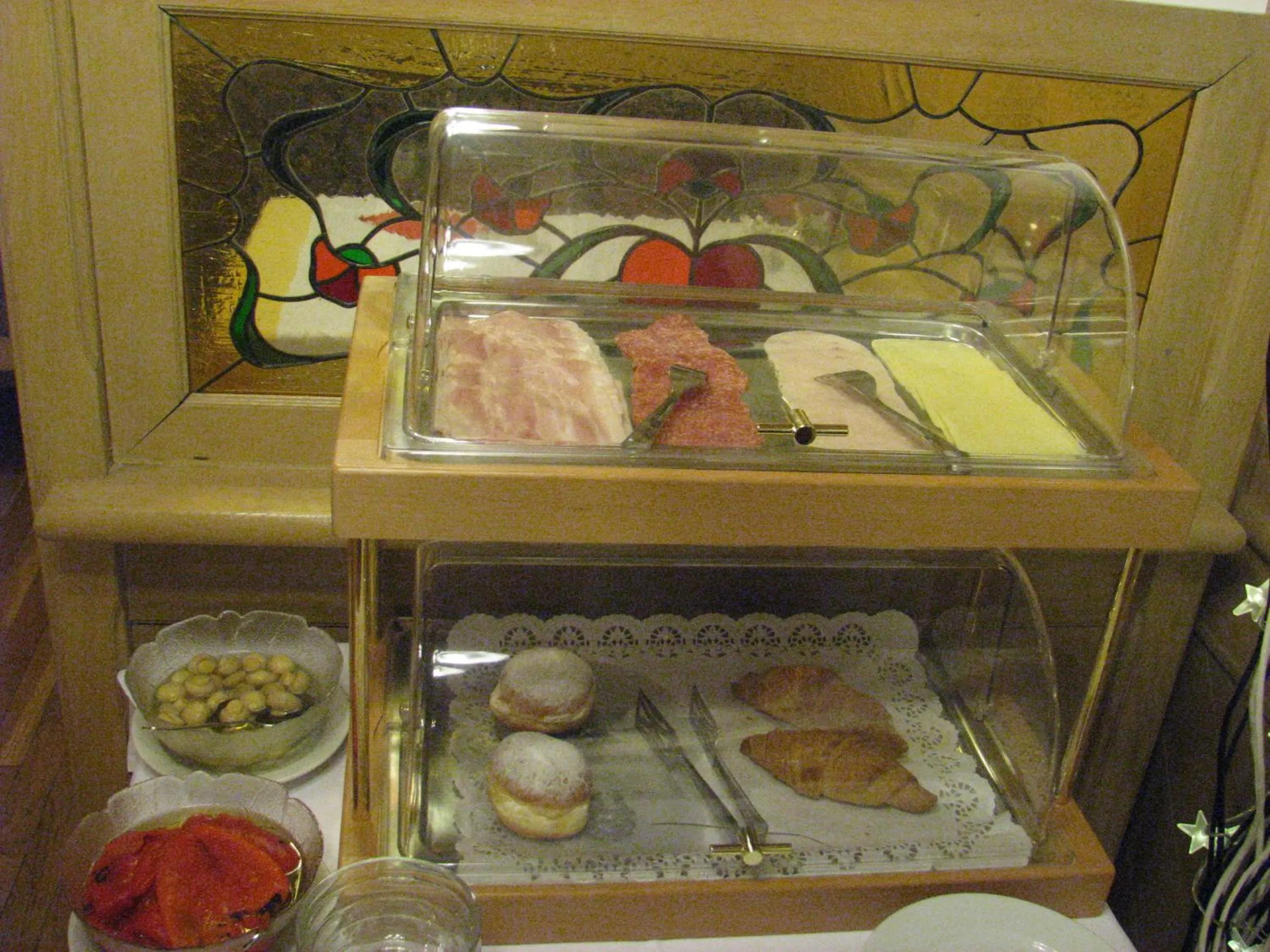 Food and drinks in Penzion Tavcar