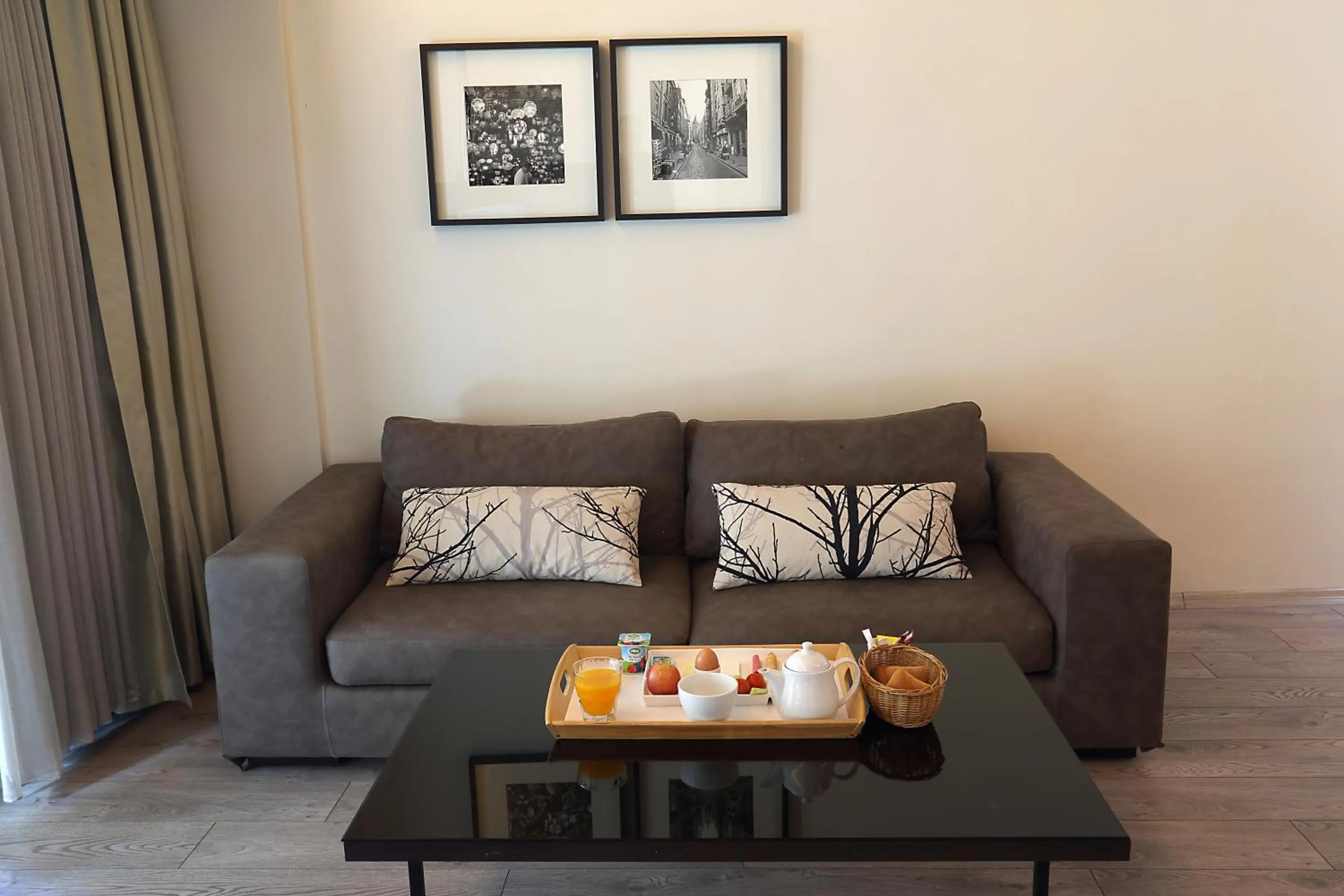Seating area in Apartman Istanbul