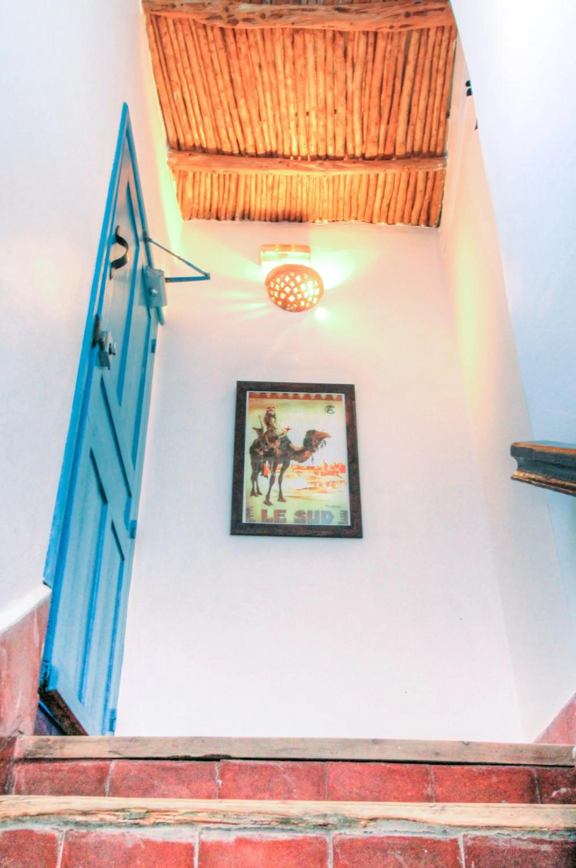 Decorative detail in Les Matins Bleus