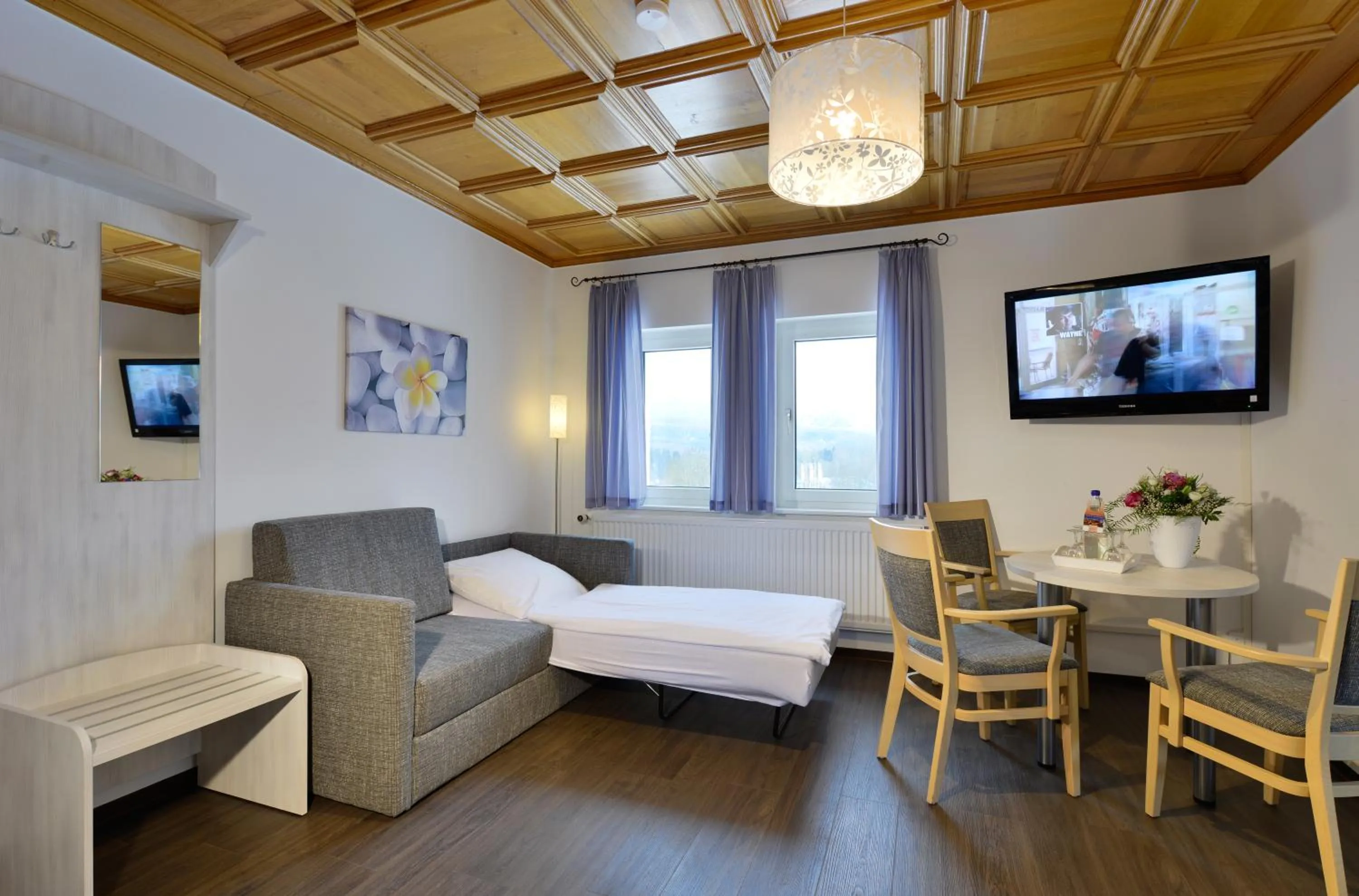 Photo of the whole room in Landhaus Elbert