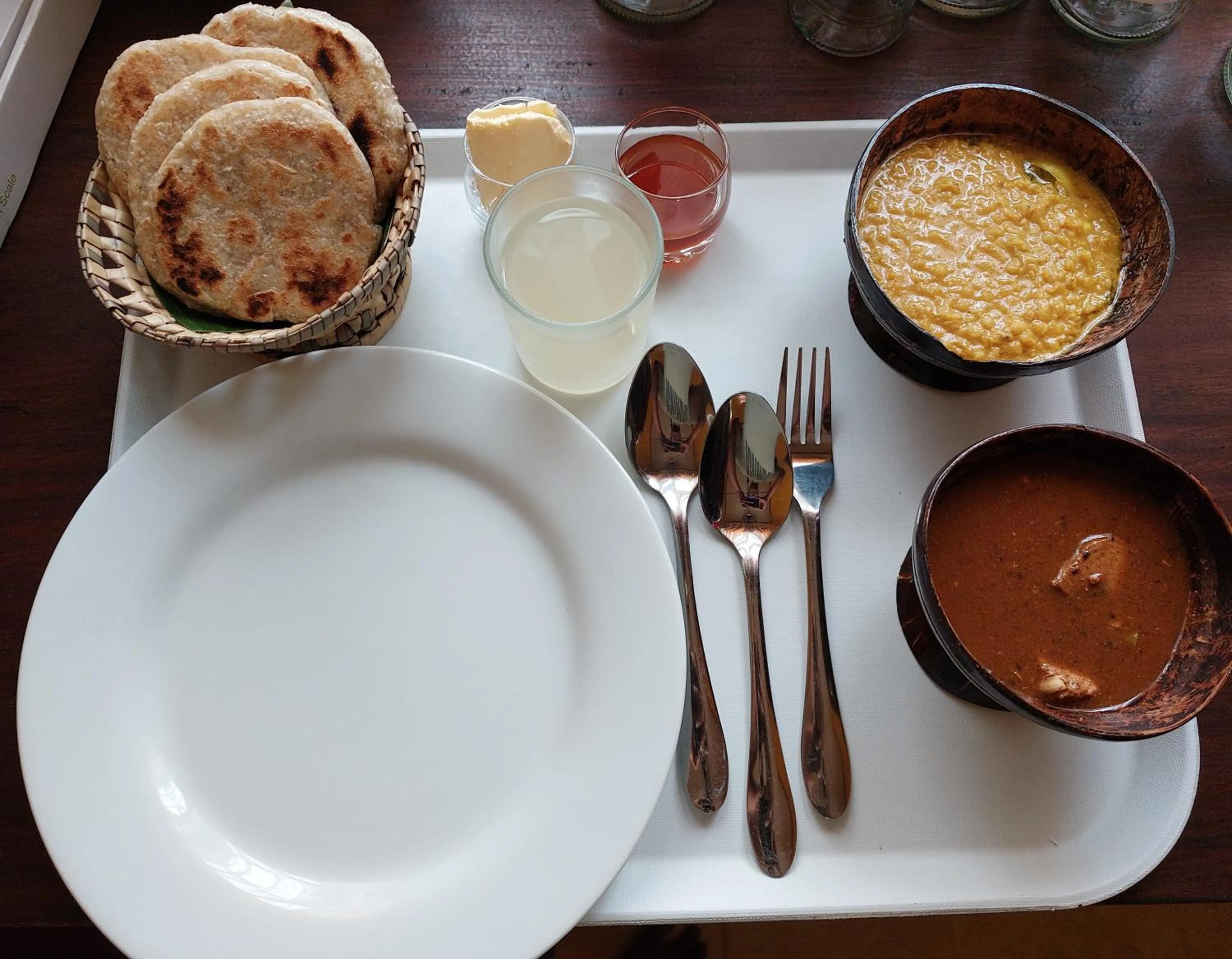 Food and drinks in CHEN VILLA - Near Airport