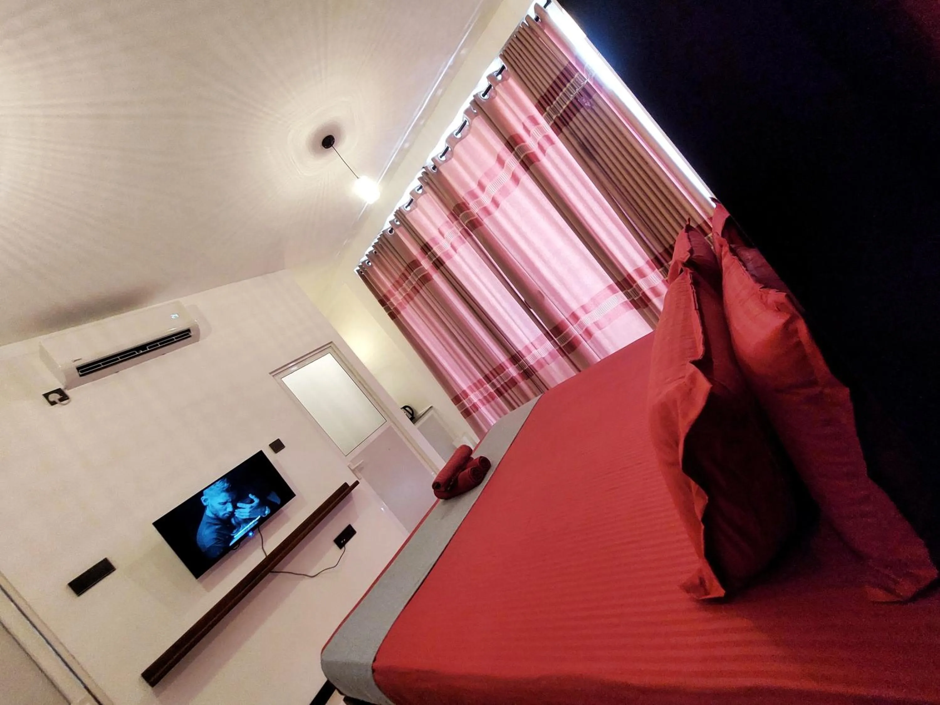 Bed in CHEN VILLA - Near Airport