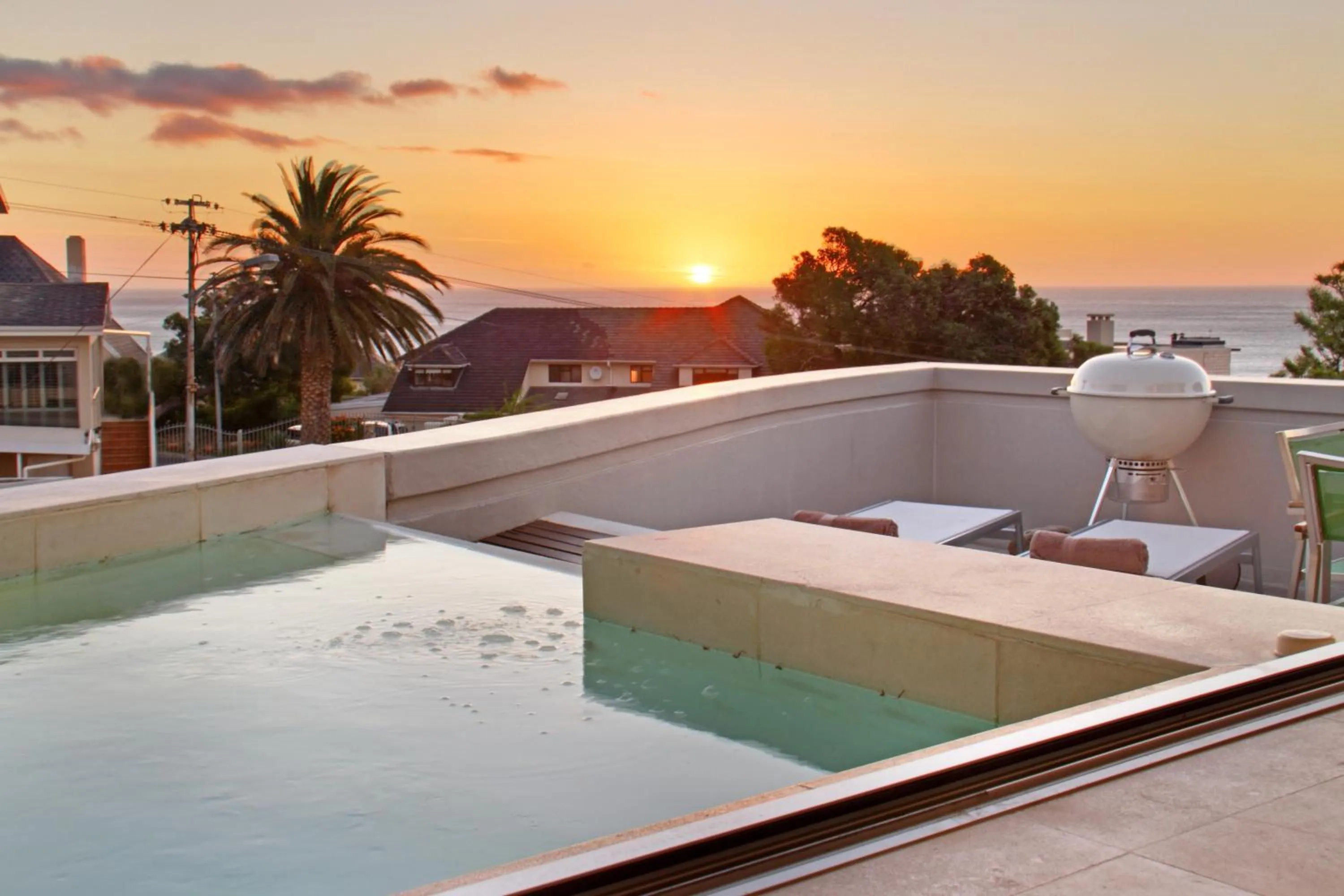 Balcony/Terrace in Lion's View Villa & Apartment