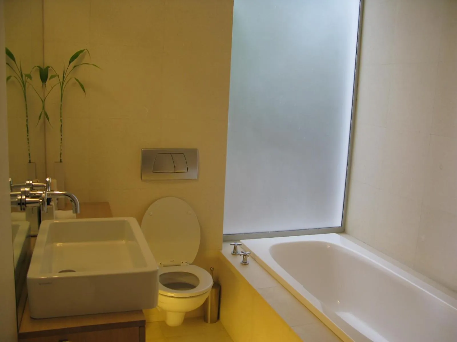 Toilet in Lion's View Villa & Apartment