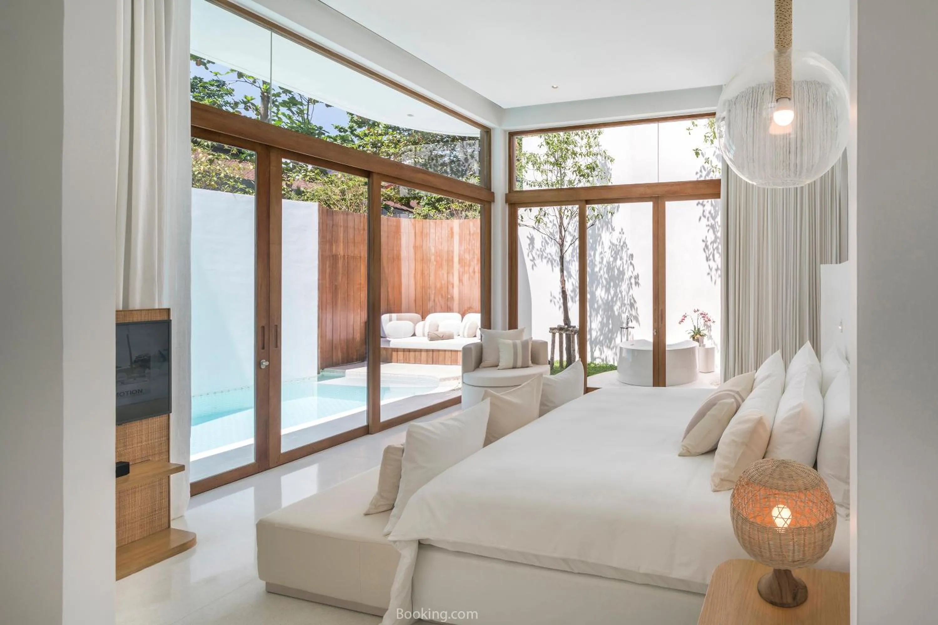 Pool view, Bed in SALA Samui Chaweng Beach Resort