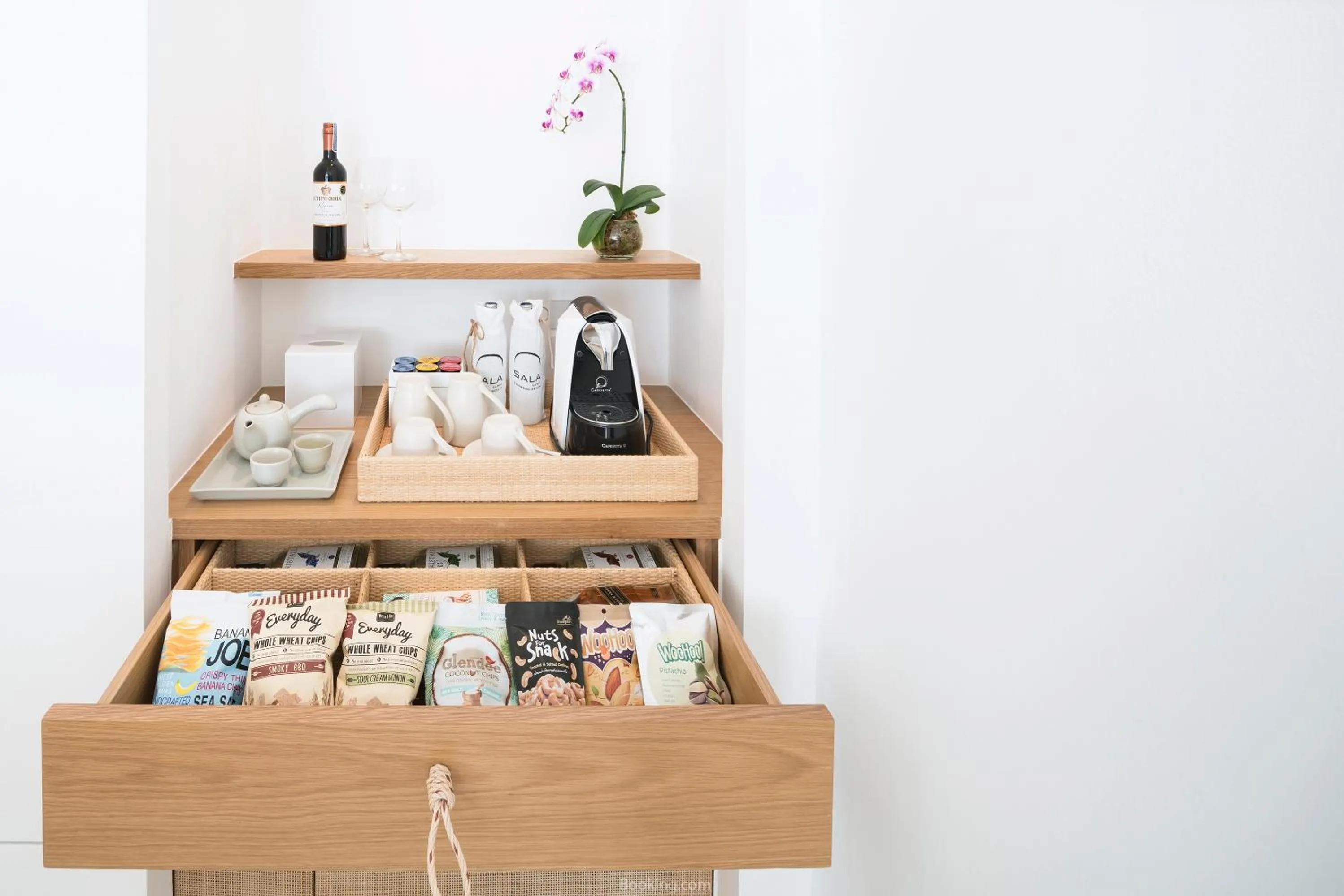 Coffee/tea facilities in SALA Samui Chaweng Beach Resort