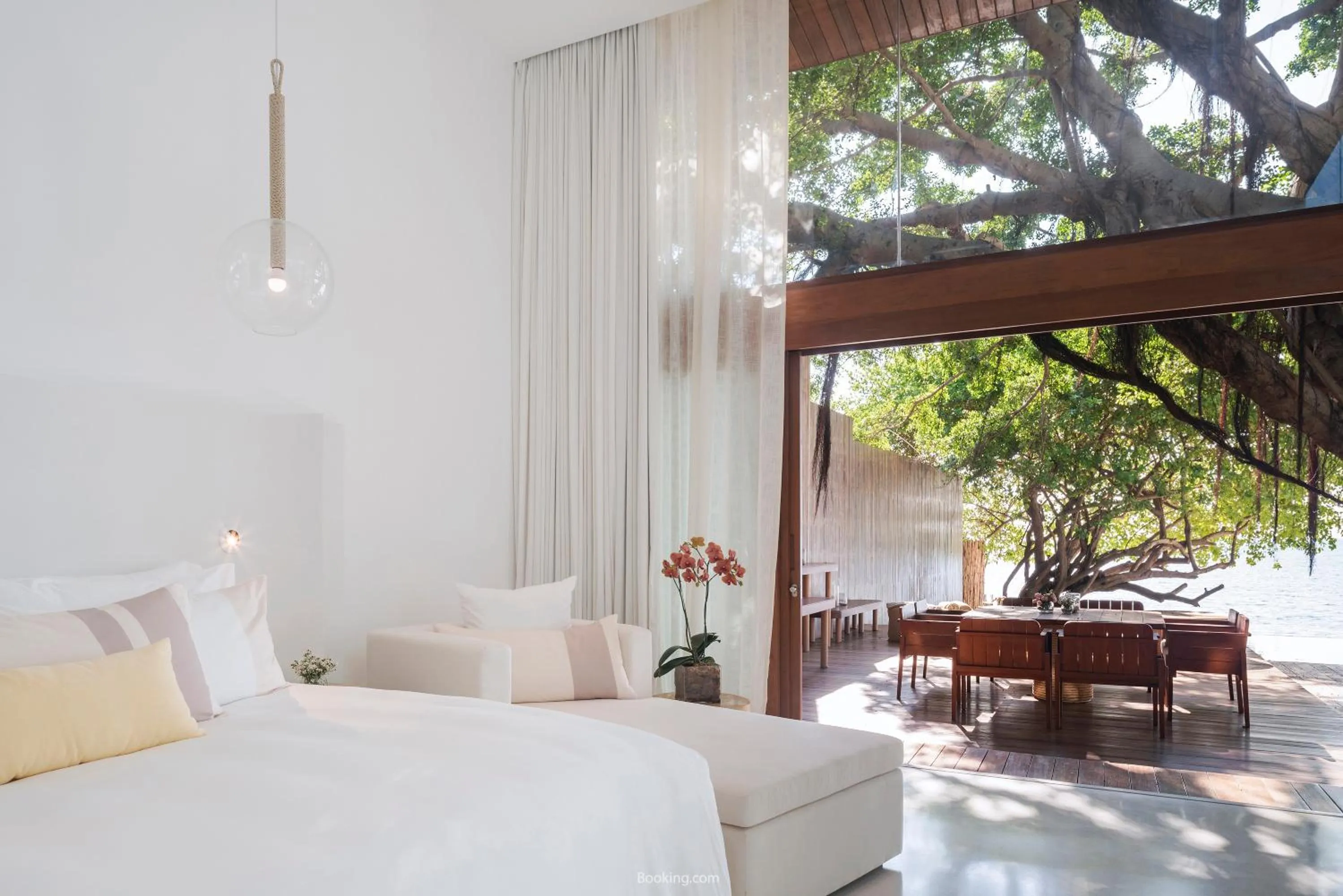 Sea view, Bed in SALA Samui Chaweng Beach Resort