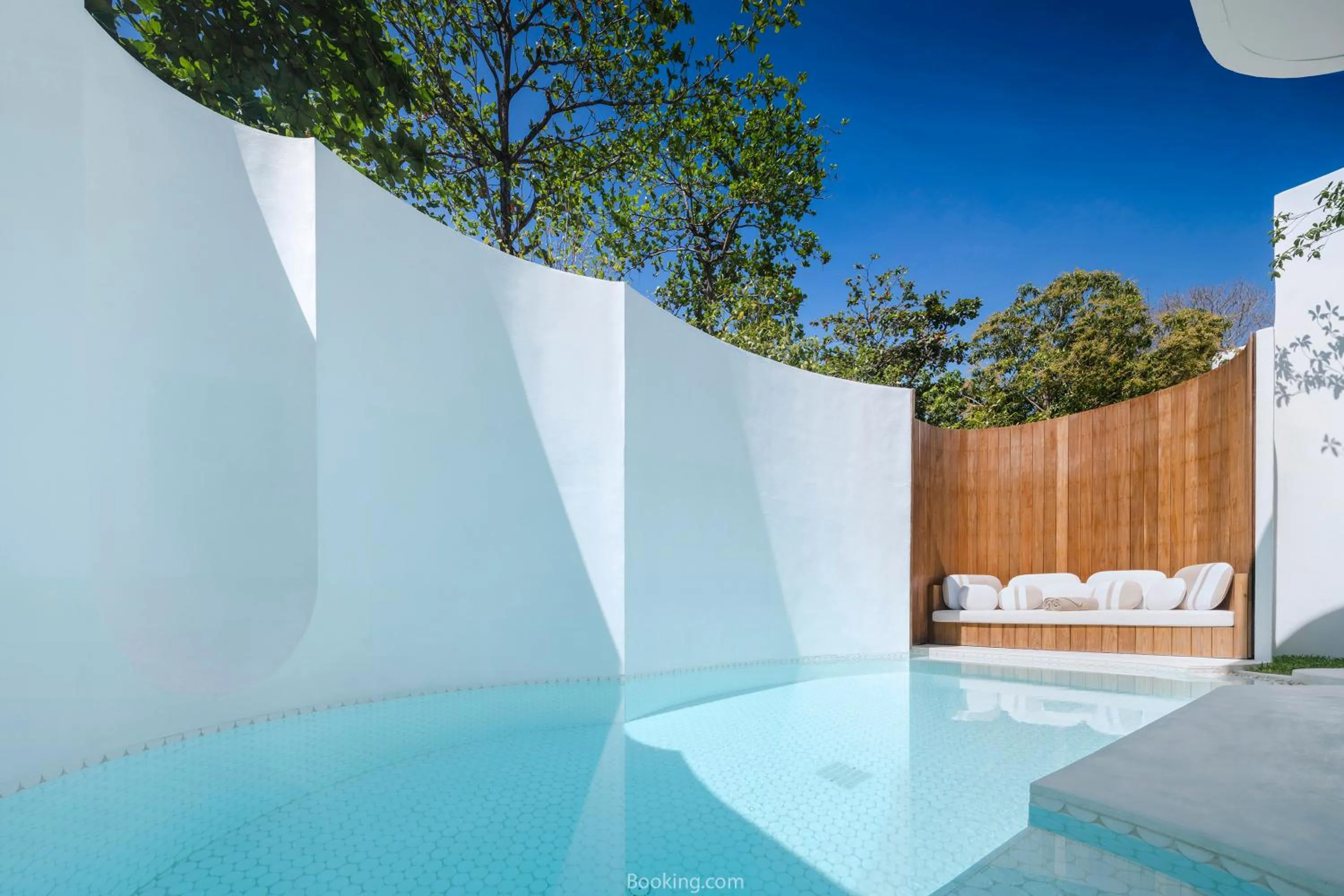 Day in SALA Samui Chaweng Beach Resort