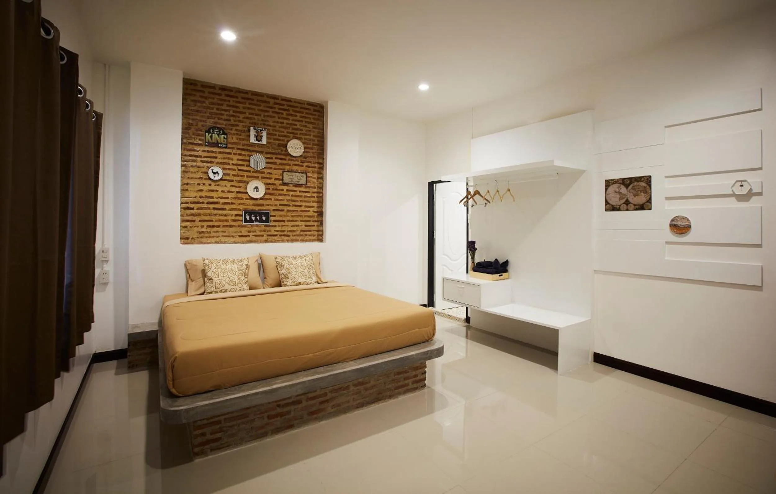 Bed in The Sun resort Ratchaburi