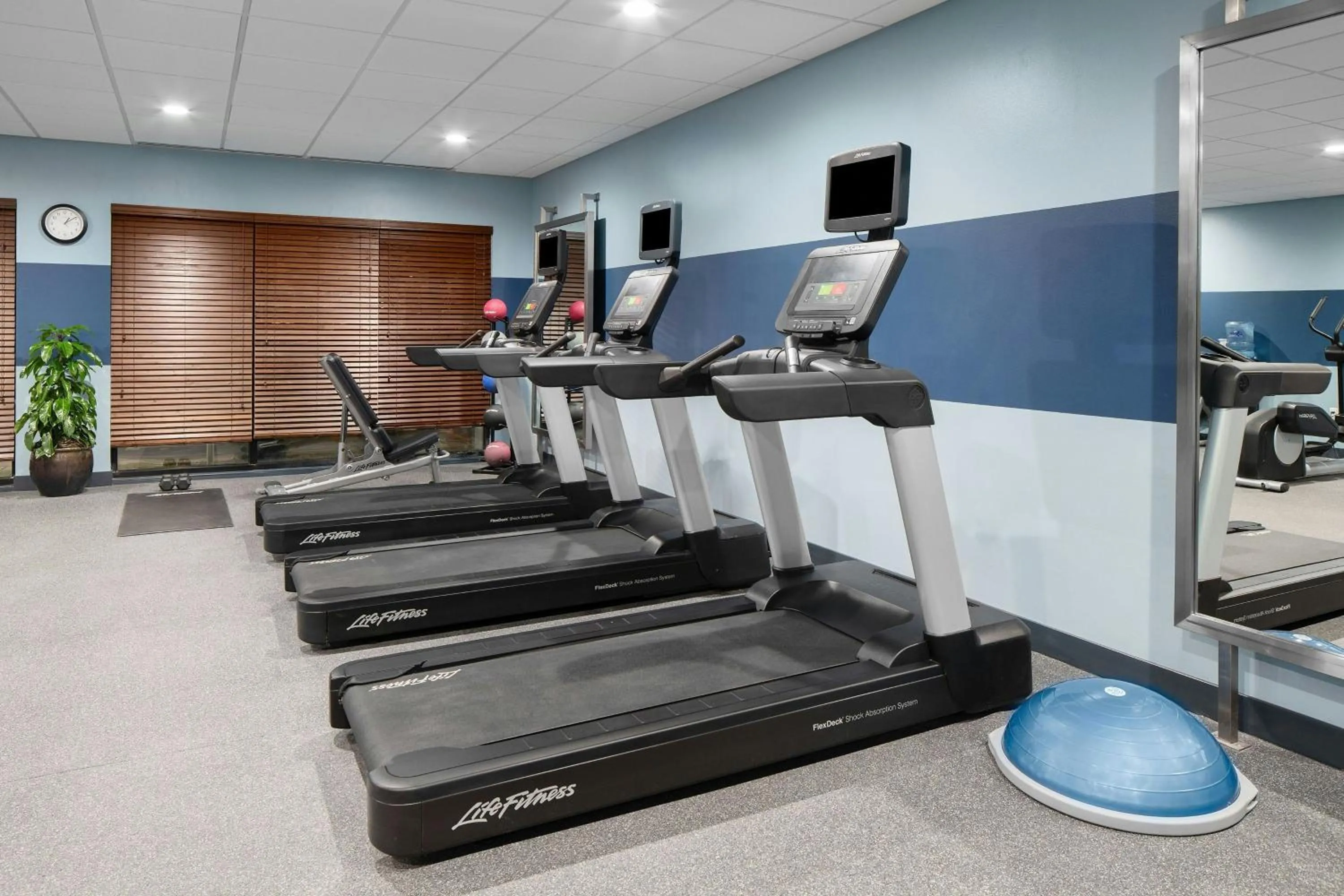 Fitness centre/facilities in Four Points by Sheraton Oklahoma City Airport