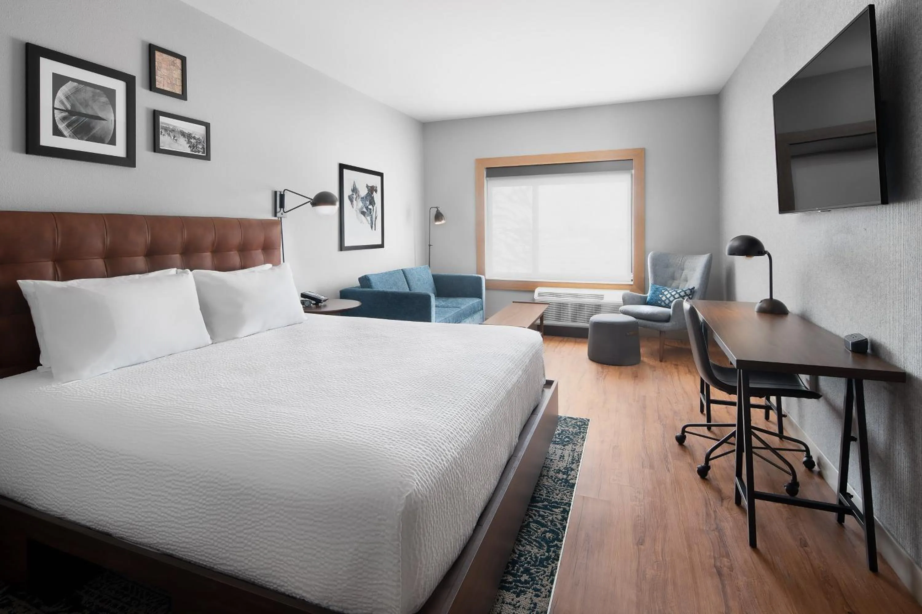 Photo of the whole room, Bed in Four Points by Sheraton Oklahoma City Airport