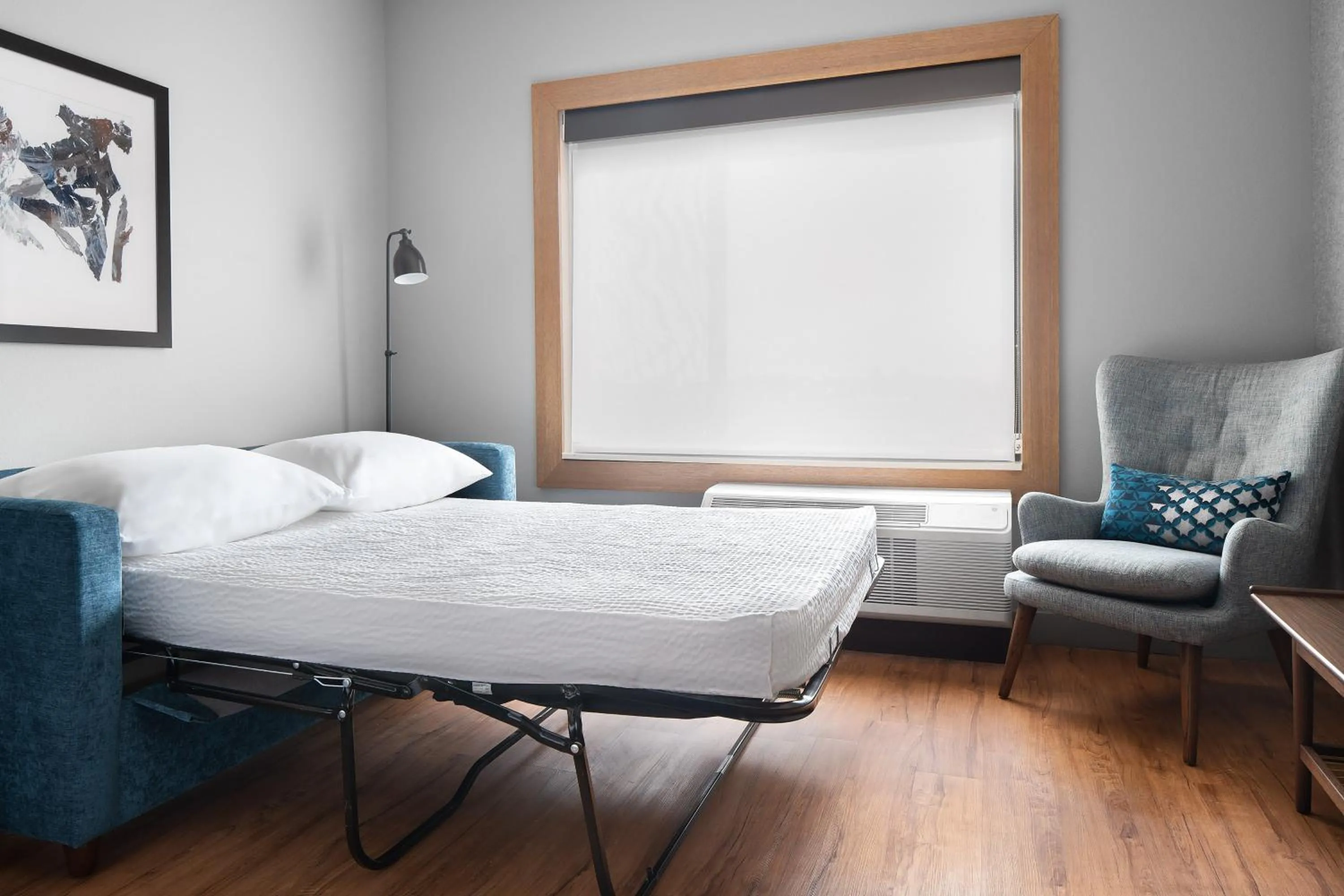Photo of the whole room, Bed in Four Points by Sheraton Oklahoma City Airport