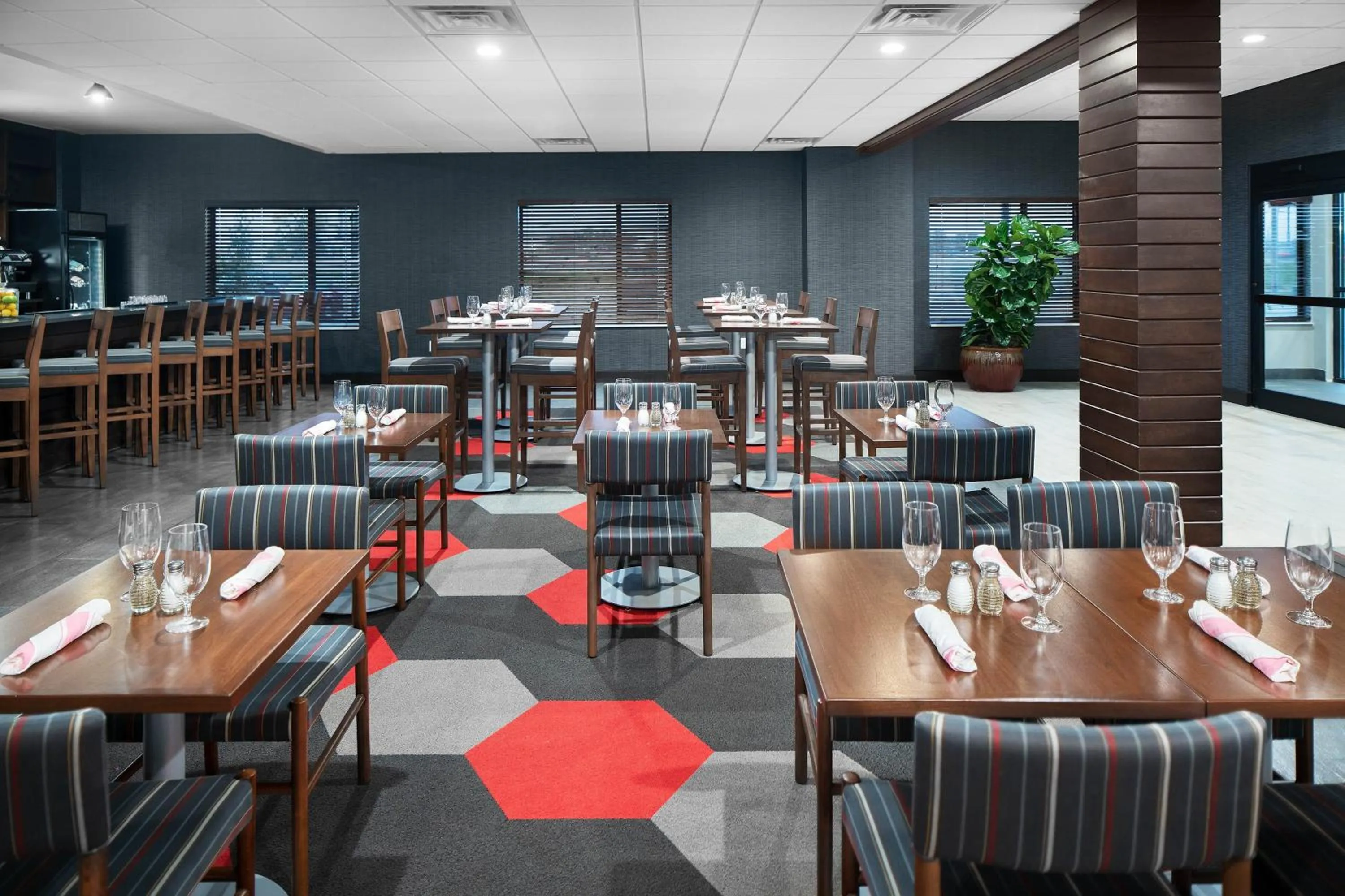 Restaurant/places to eat in Four Points by Sheraton Oklahoma City Airport