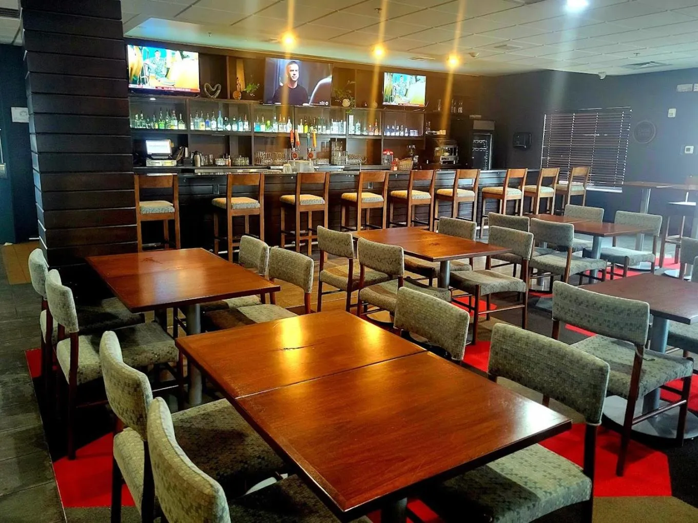 Restaurant/places to eat in Four Points by Sheraton Oklahoma City Airport