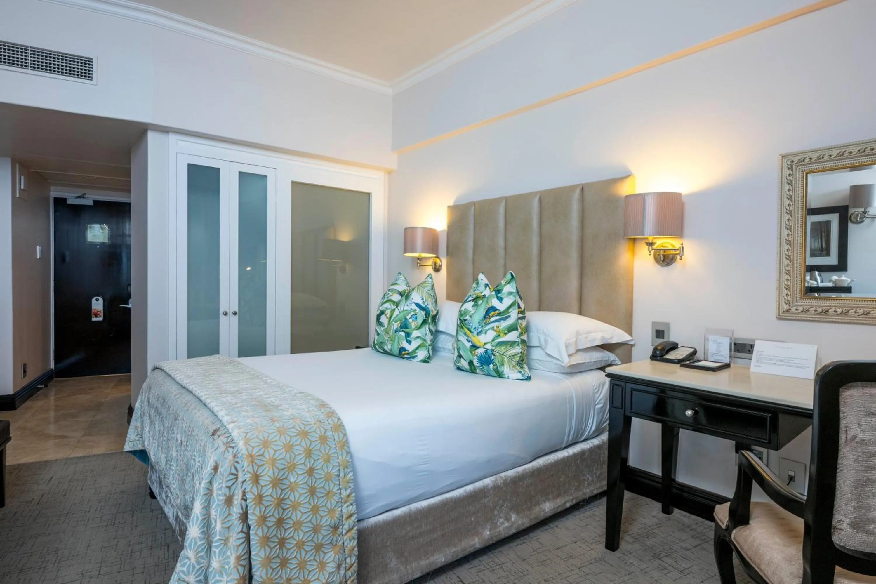 Bedroom, Bed in Beverly Hills