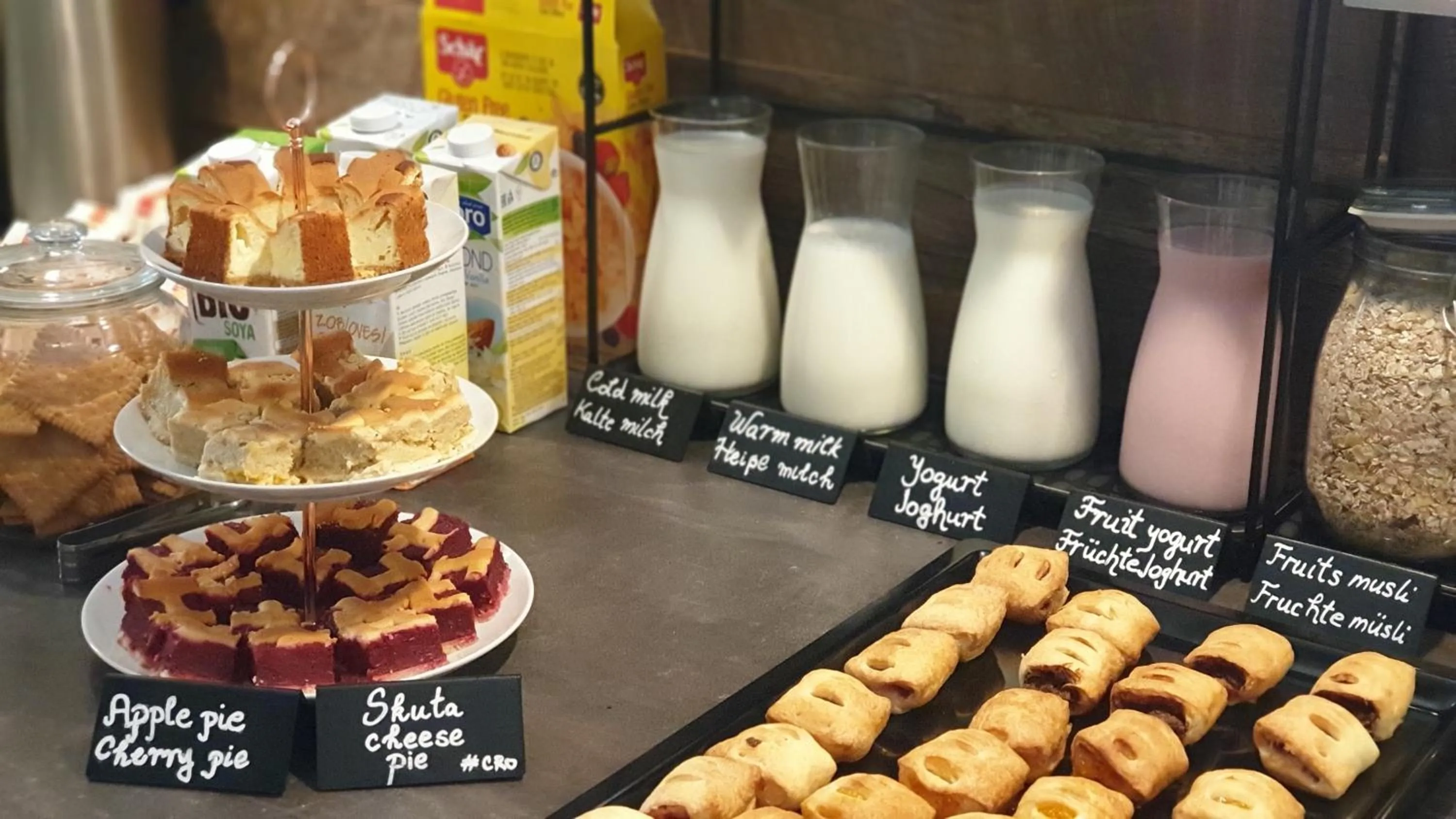 Food and drinks in Hotel Plaza