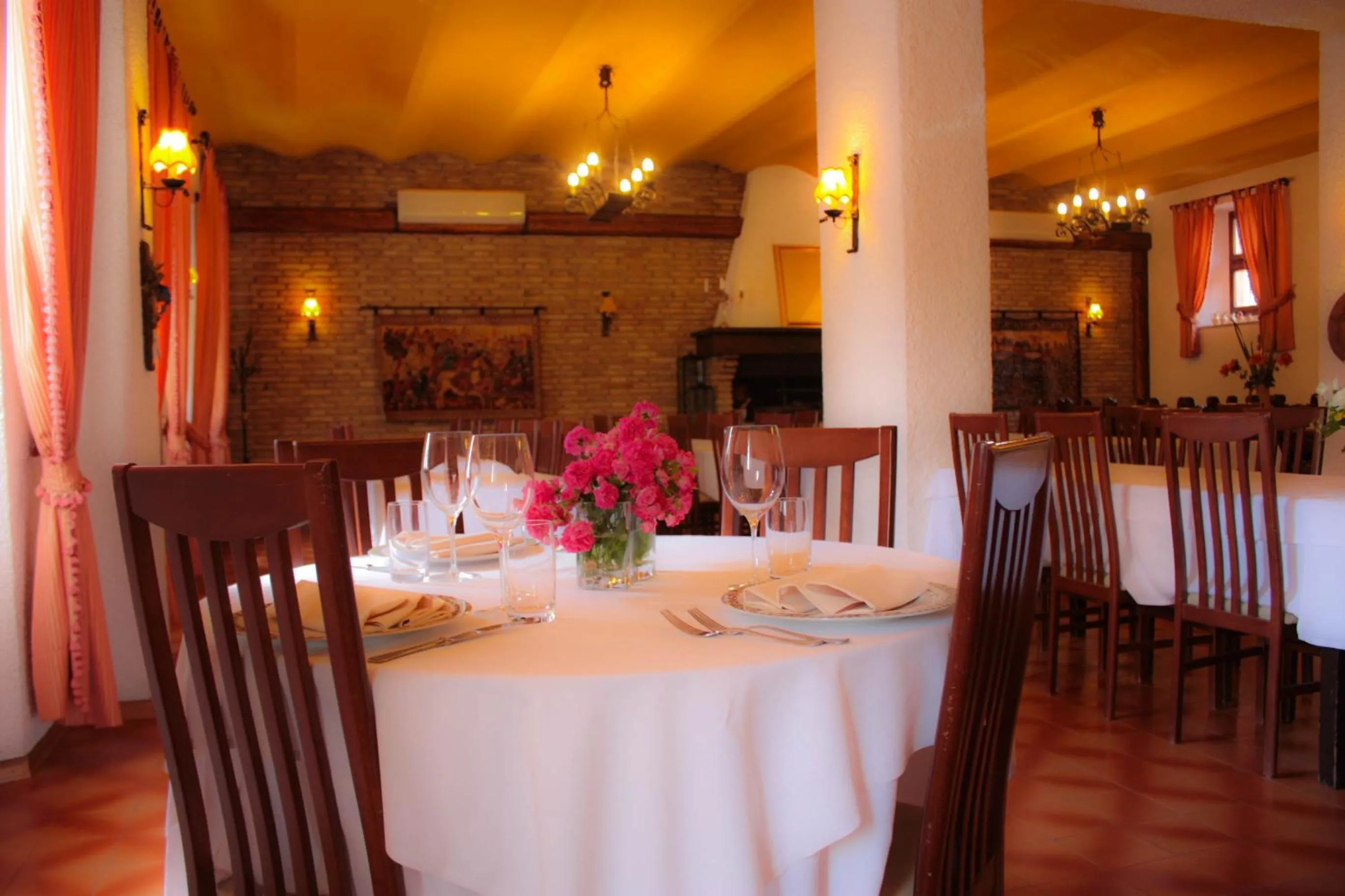 Restaurant/places to eat in Hotel La Palomba