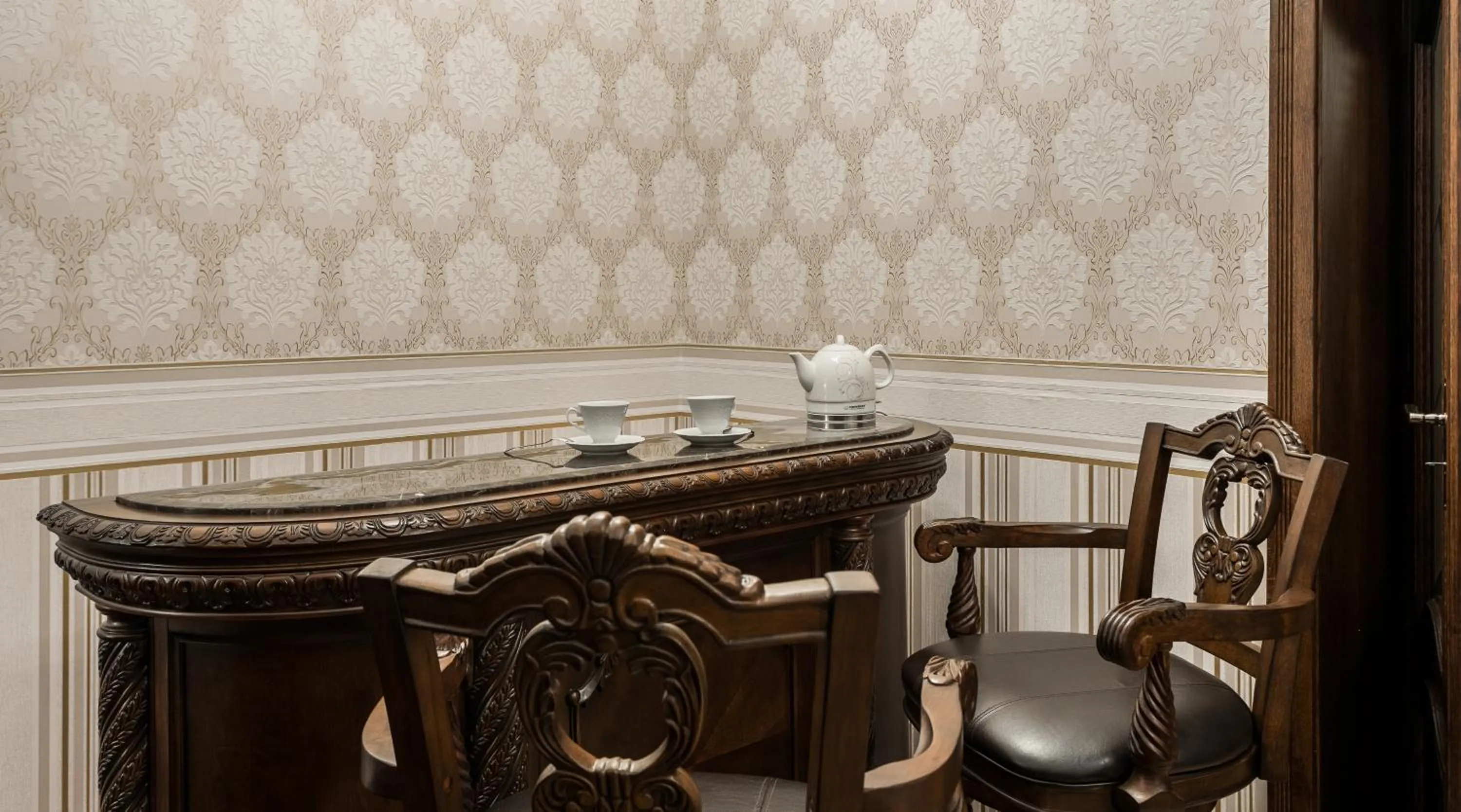 Photo of the whole room in Exclusive Royal Apartments