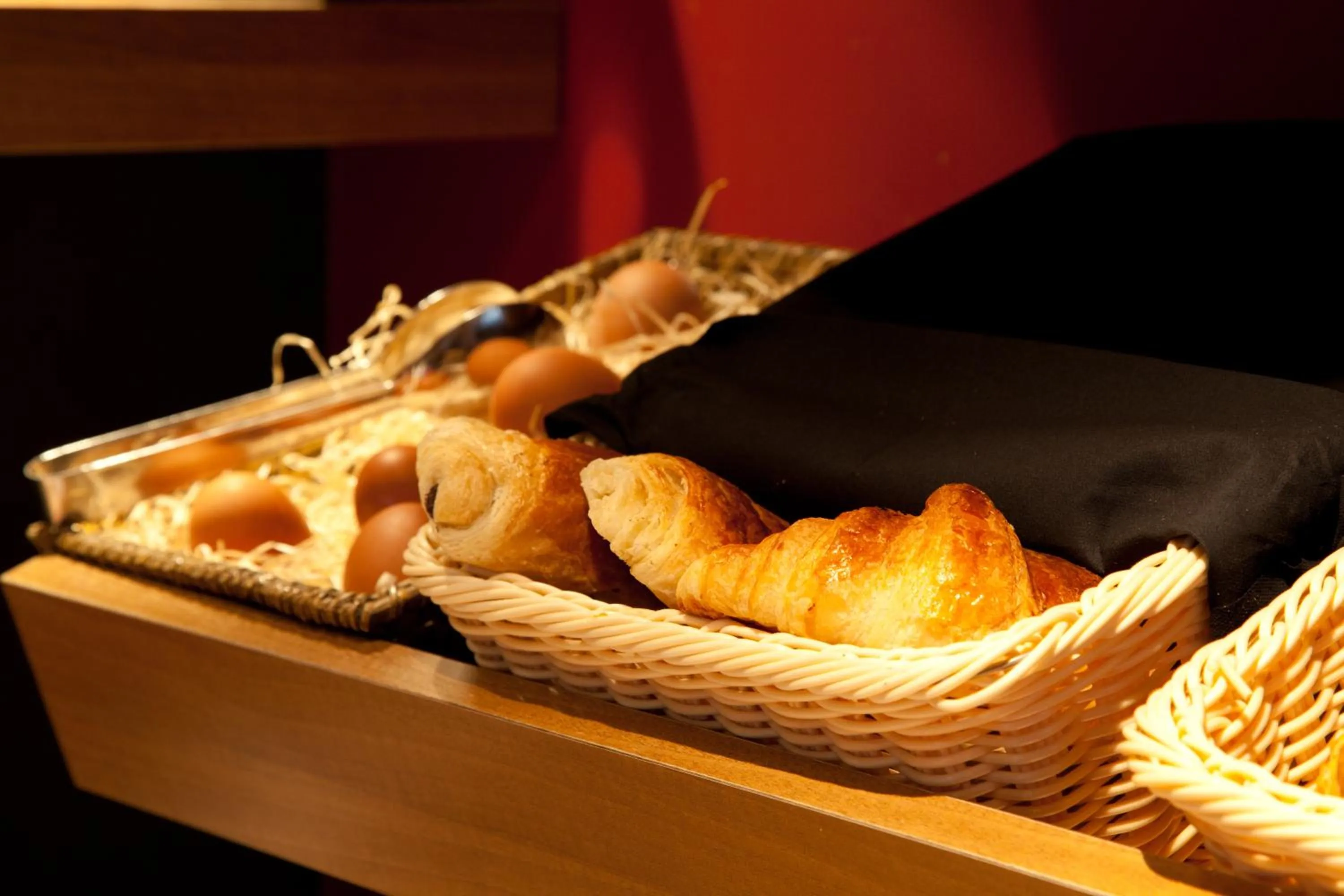 Restaurant/places to eat in Fred'Hotel