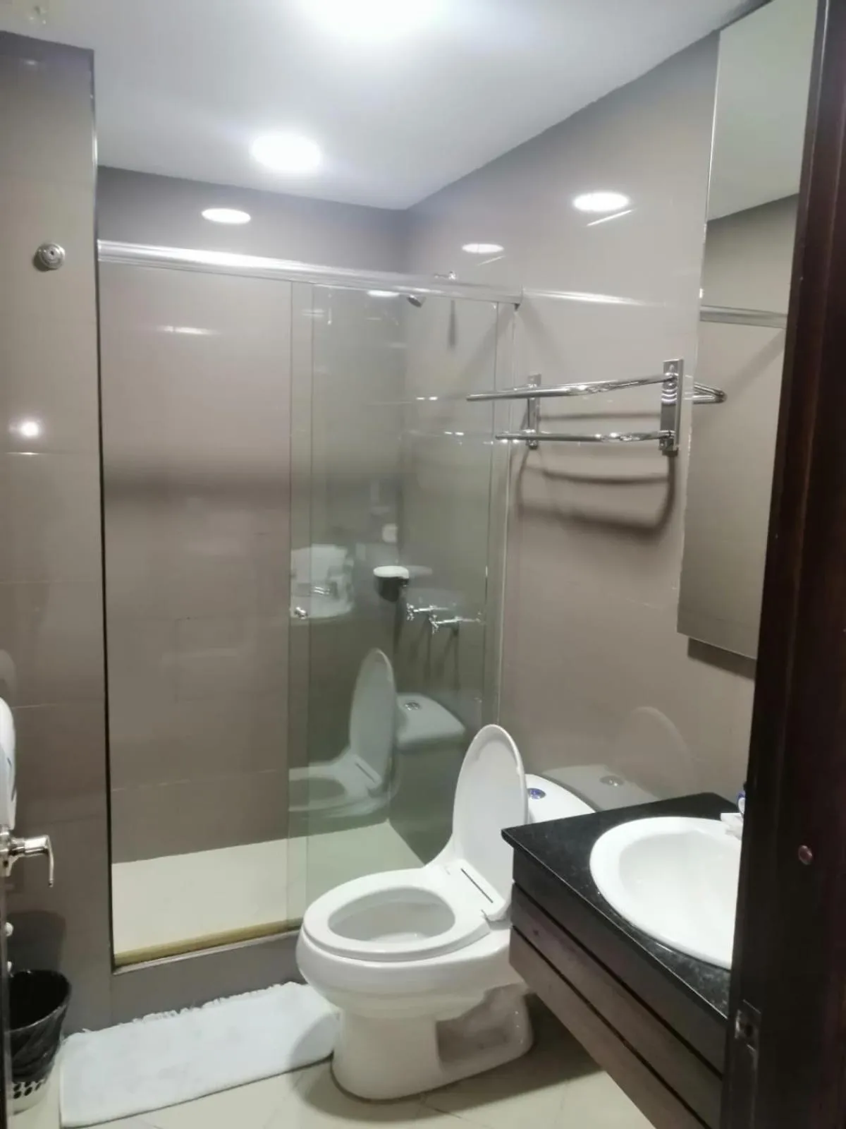 Shower in Hotel AW Boutique