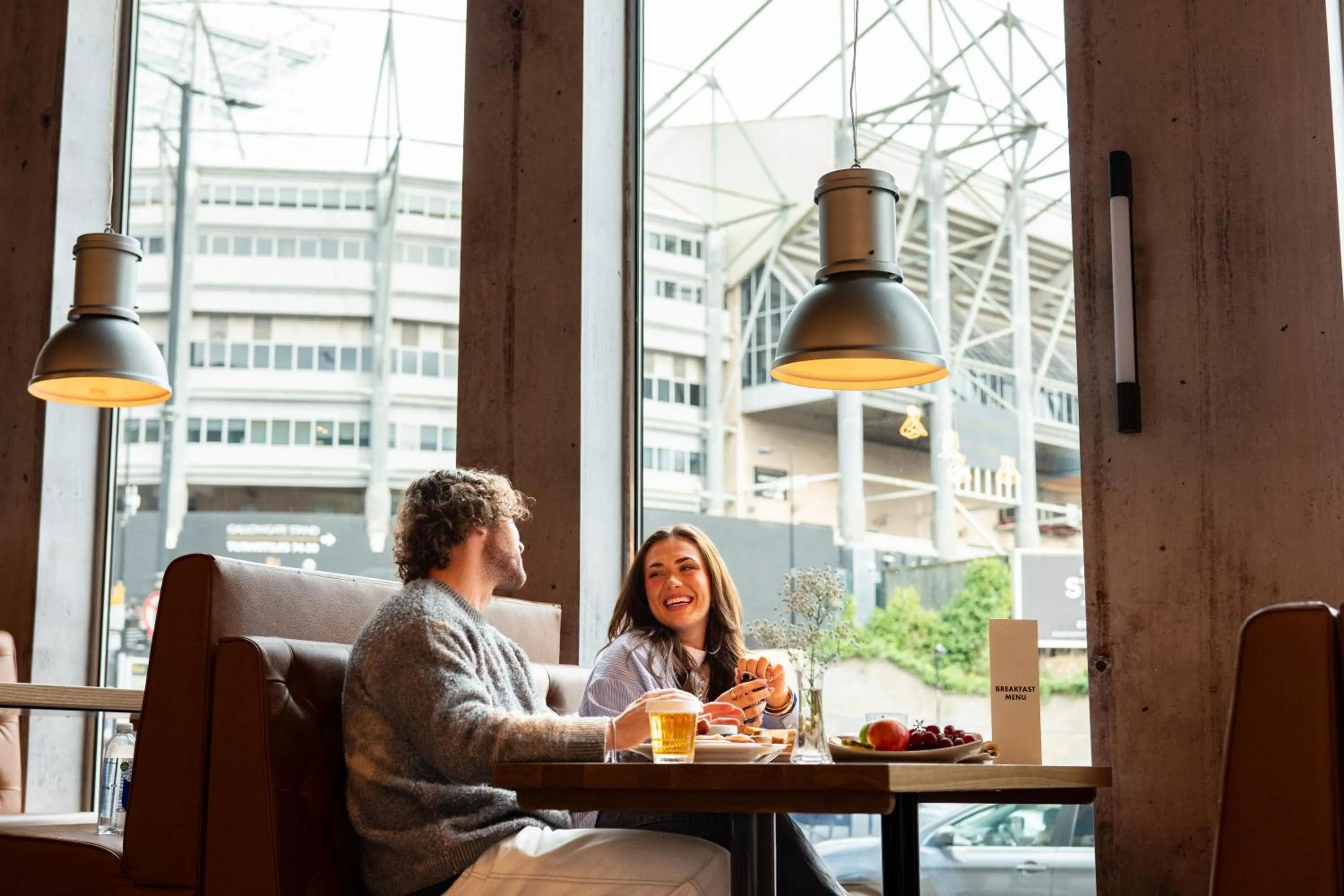 Restaurant/places to eat in Sandman Signature Newcastle Hotel