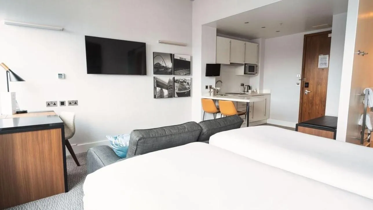 Fitness centre/facilities, Bed in Sandman Signature Newcastle Hotel